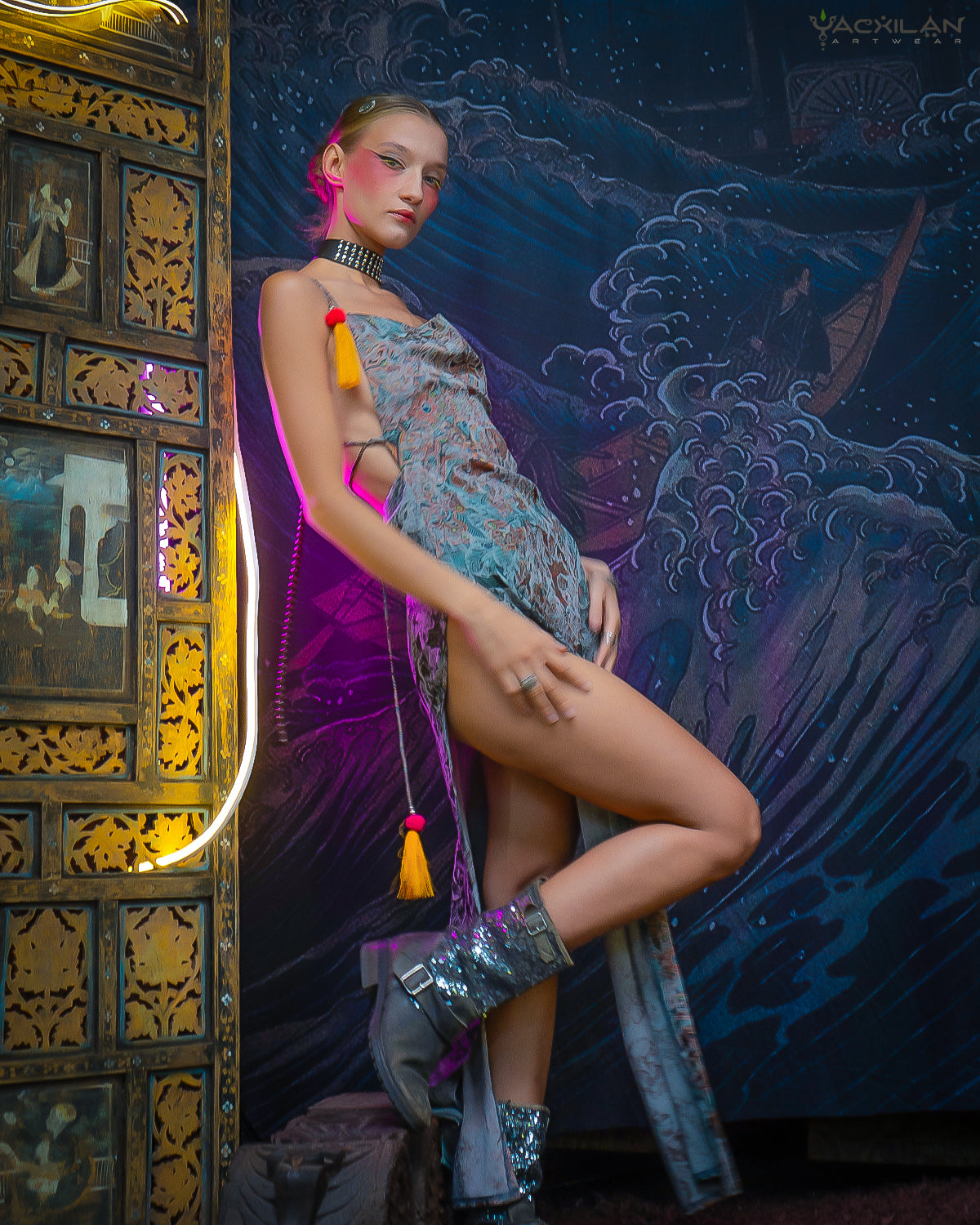 Long BOMB DRESS / Silk Stretchy Jaquard Flower Silver - ATLANTIS