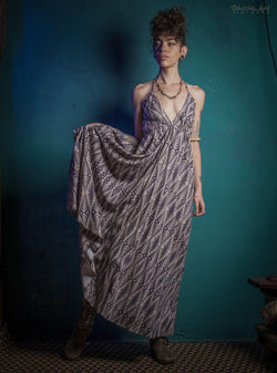 Long Dress / Viscose - JAWS - Yacxilan Artwear