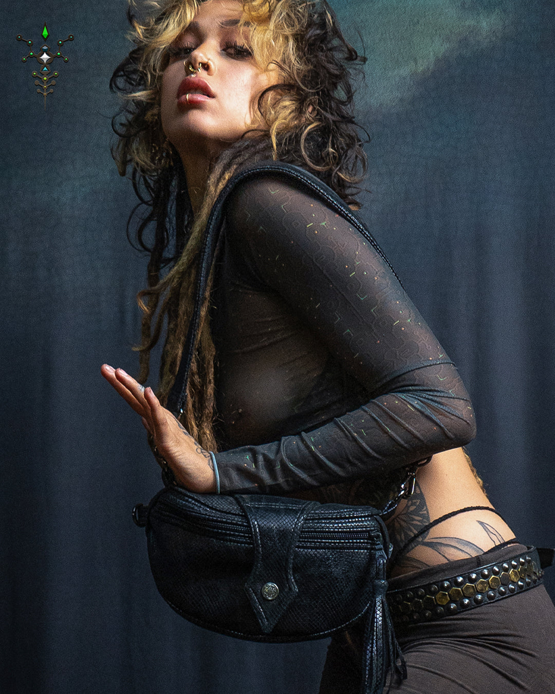 Woman Crop Top Longsleeve / Soft Mesh - REBIRTH OF IKARO