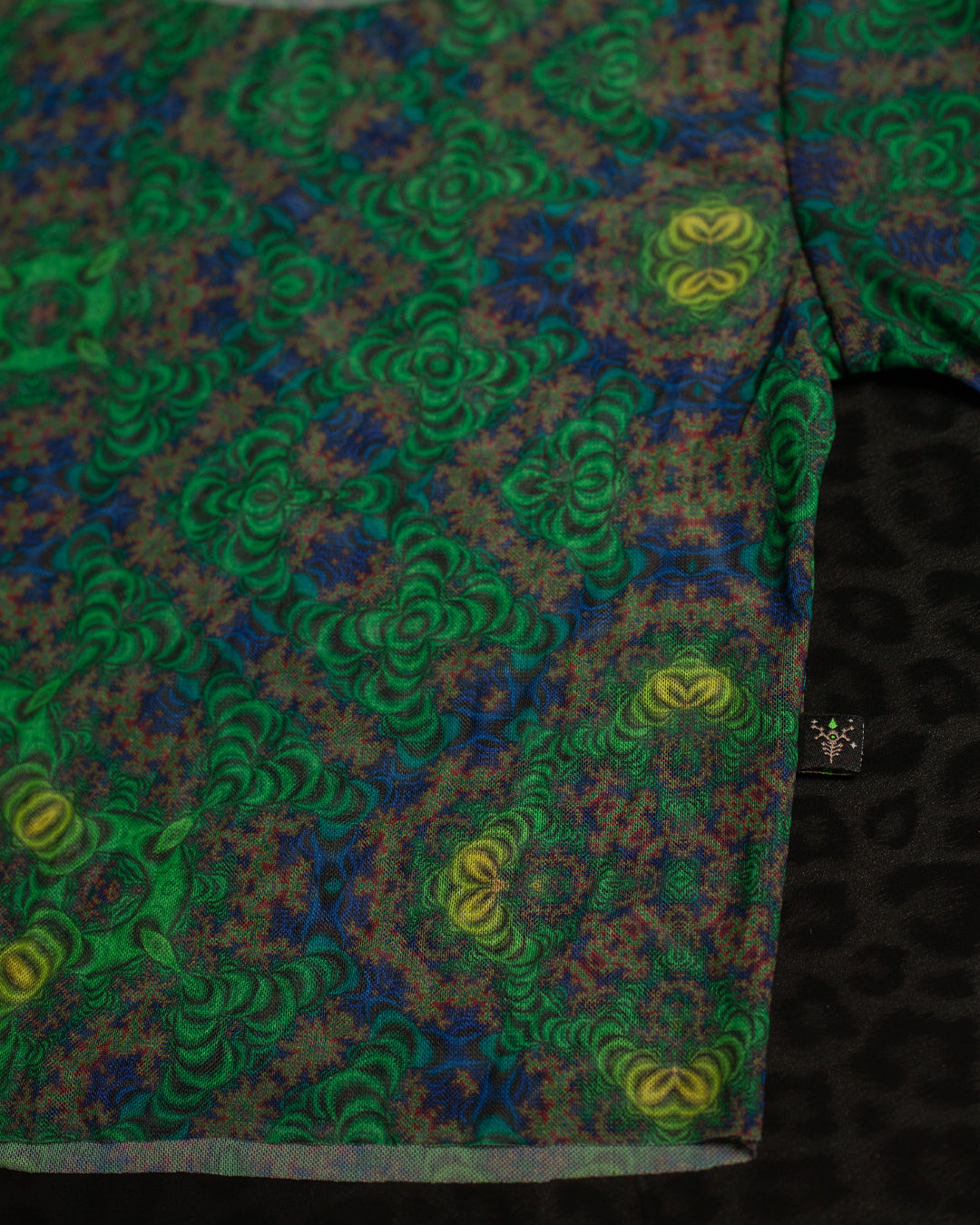Crop-Top Longsleeve / Soft Mesh - ENTLINGS