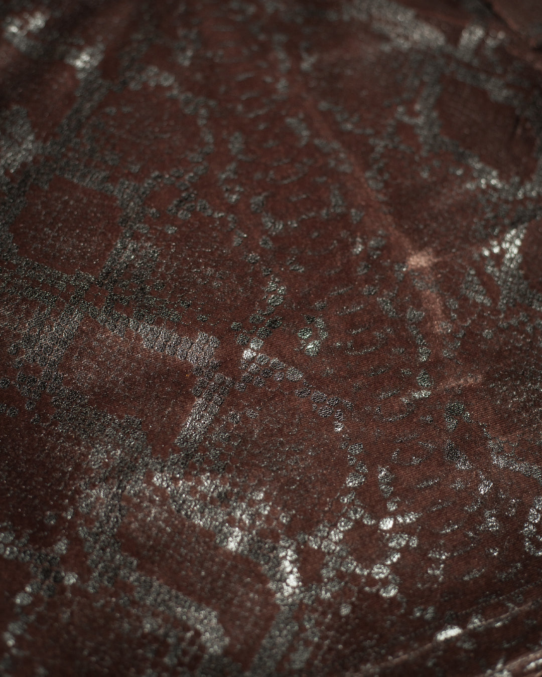 Crop-Top Longsleeve / Velvet Foil Kobra - SEPIA