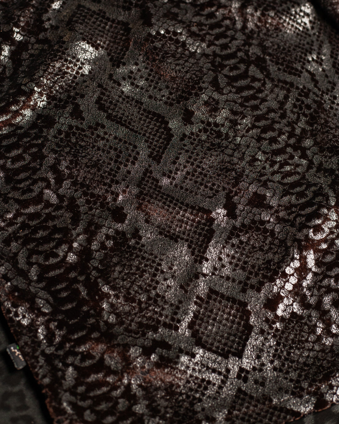 Crop-Top Longsleeve / Velvet Foil Kobra - SOIL