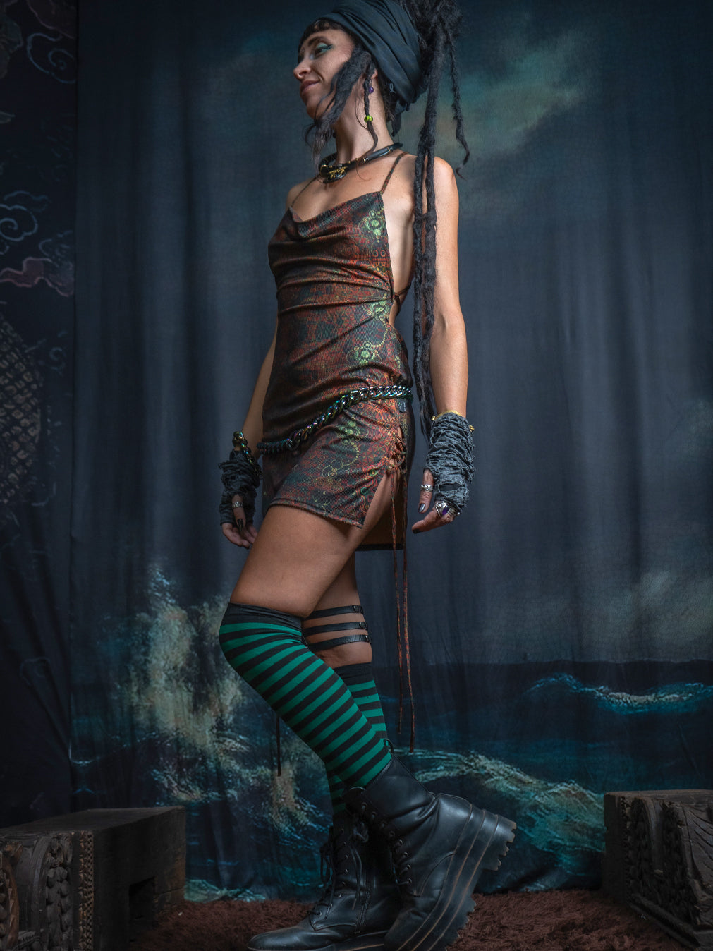 Mini BOMB DRESS / Flatrib - SERPENTS N LADDERS