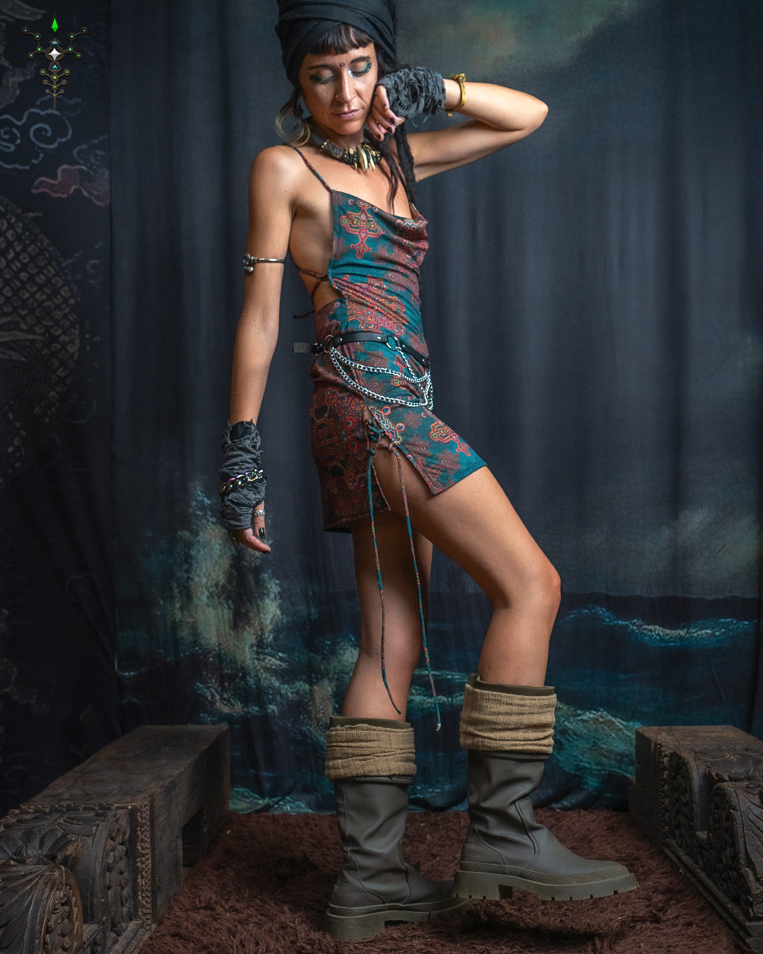 Mini BOMB DRESS / Golden Knits - ATLANTHEON