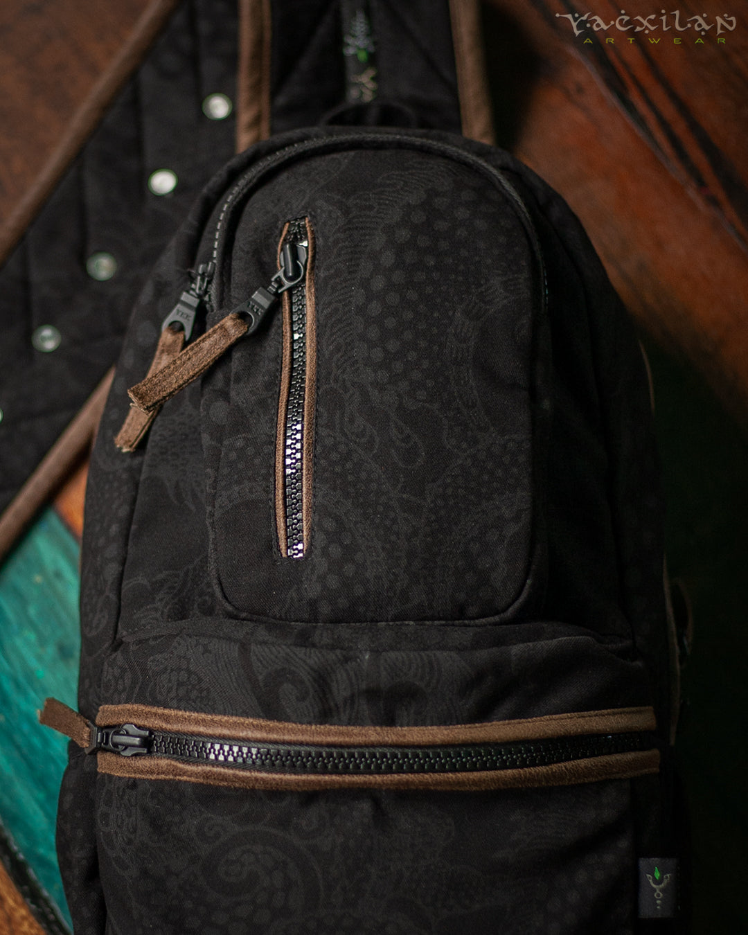 OneLegged Backpack / Fake leather - BLACK DRAGONS