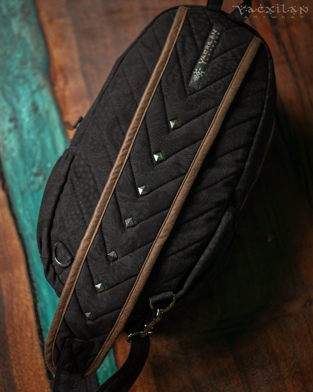 OneLegged Backpack / Fake leather - BLACK DRAGONS