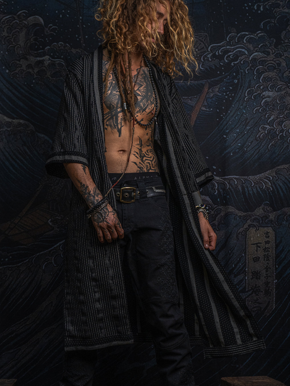 Open Kimono  / Indonesian Woven Super Black Reversible - TRIBAL TRAILS