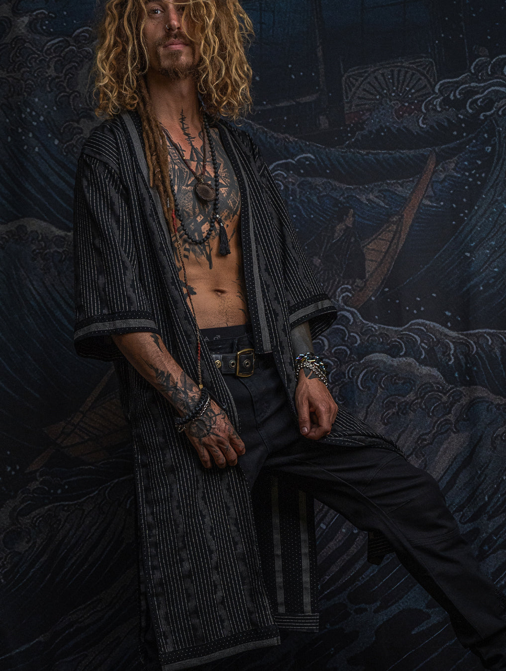 Open Kimono  / Indonesian Woven Super Black Reversible - TRIBAL TRAILS