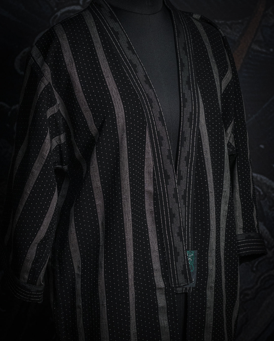 Open Kimono  / Indonesian Woven Super Black Reversible - TRIBAL TRAILS
