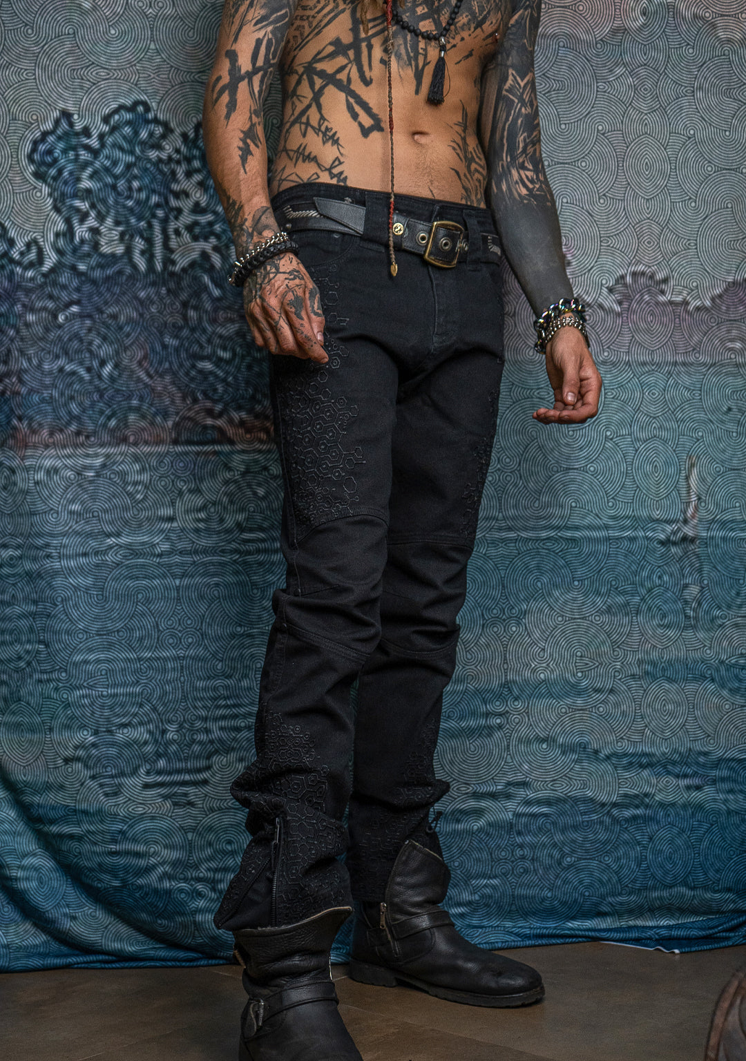 Pants Men / Denim Stretchy / Digital Embroidey / Stonewashed - Black KAMBOZII