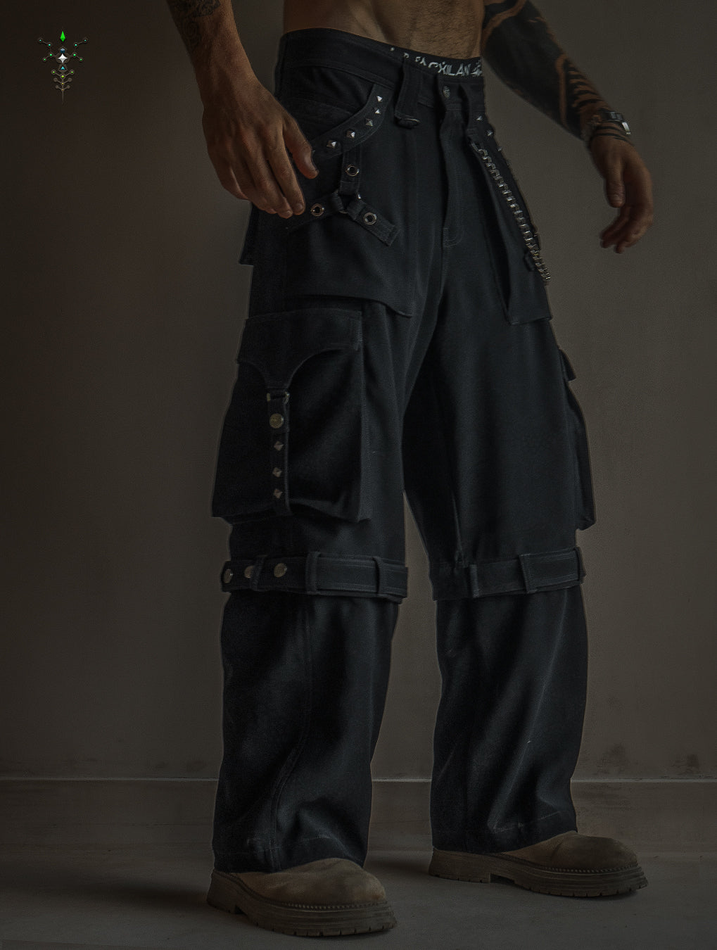 Pants Men Baggy Pockets / Indonesian Super black - DRAGONS