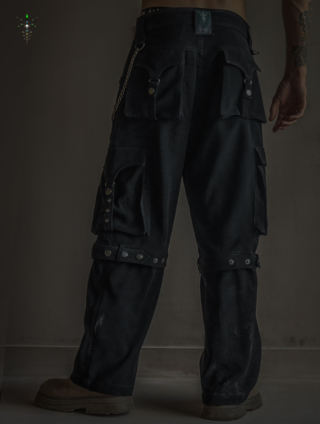 Pants Baggy Pockets / Indonesian Super black - DRAGONS