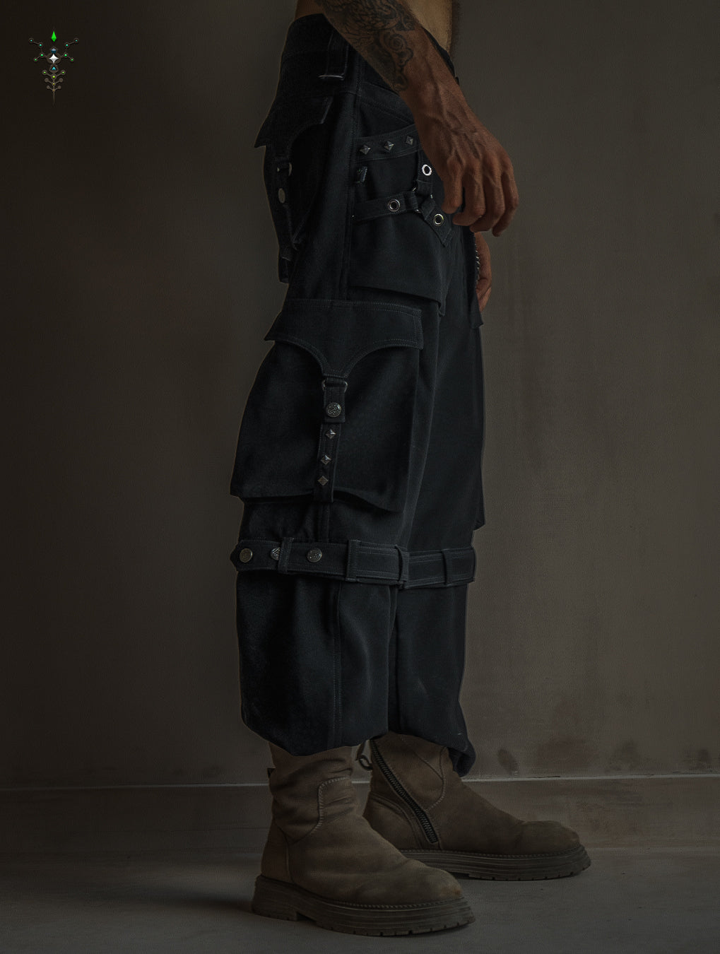 Pants Men Baggy Pockets / Indonesian Super black - DRAGONS