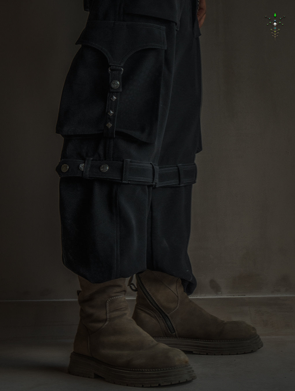 Pants Men Baggy Pockets / Indonesian Super black - DRAGONS