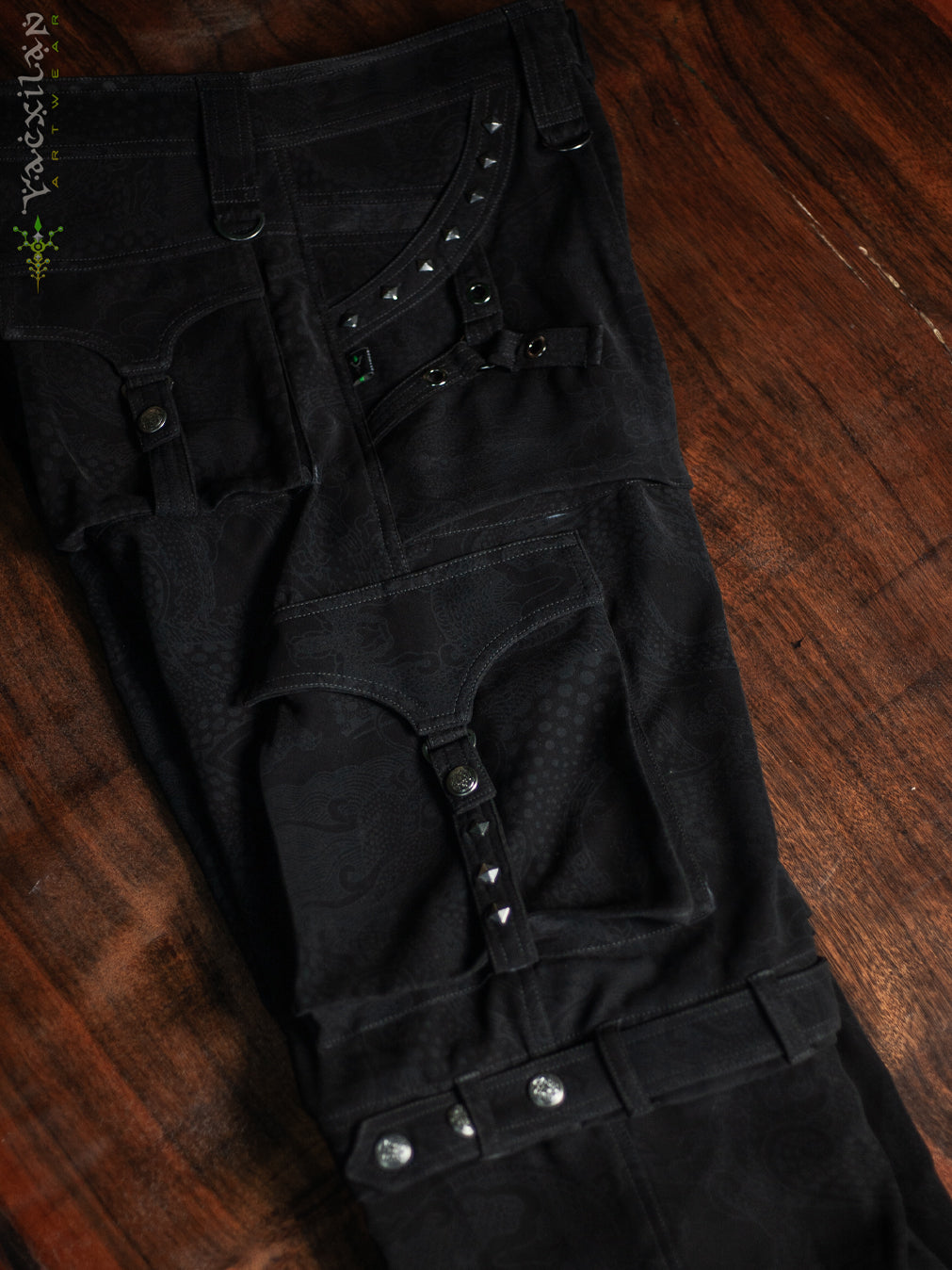 Pants Men Baggy Pockets / Indonesian Super black - DRAGONS