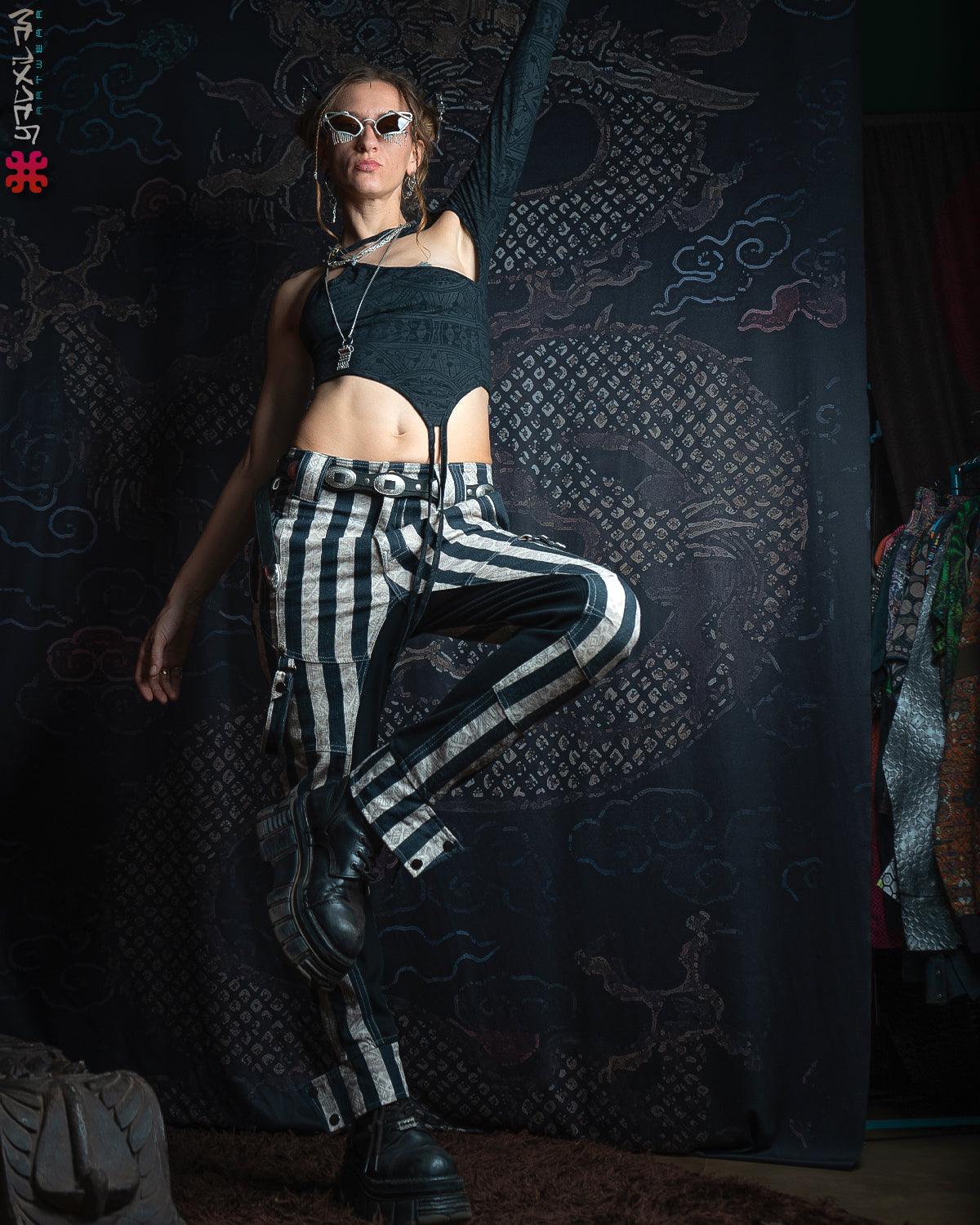 Pants Woman / Though Linen - CIRKUS FREAK - Yacxilan Artwear