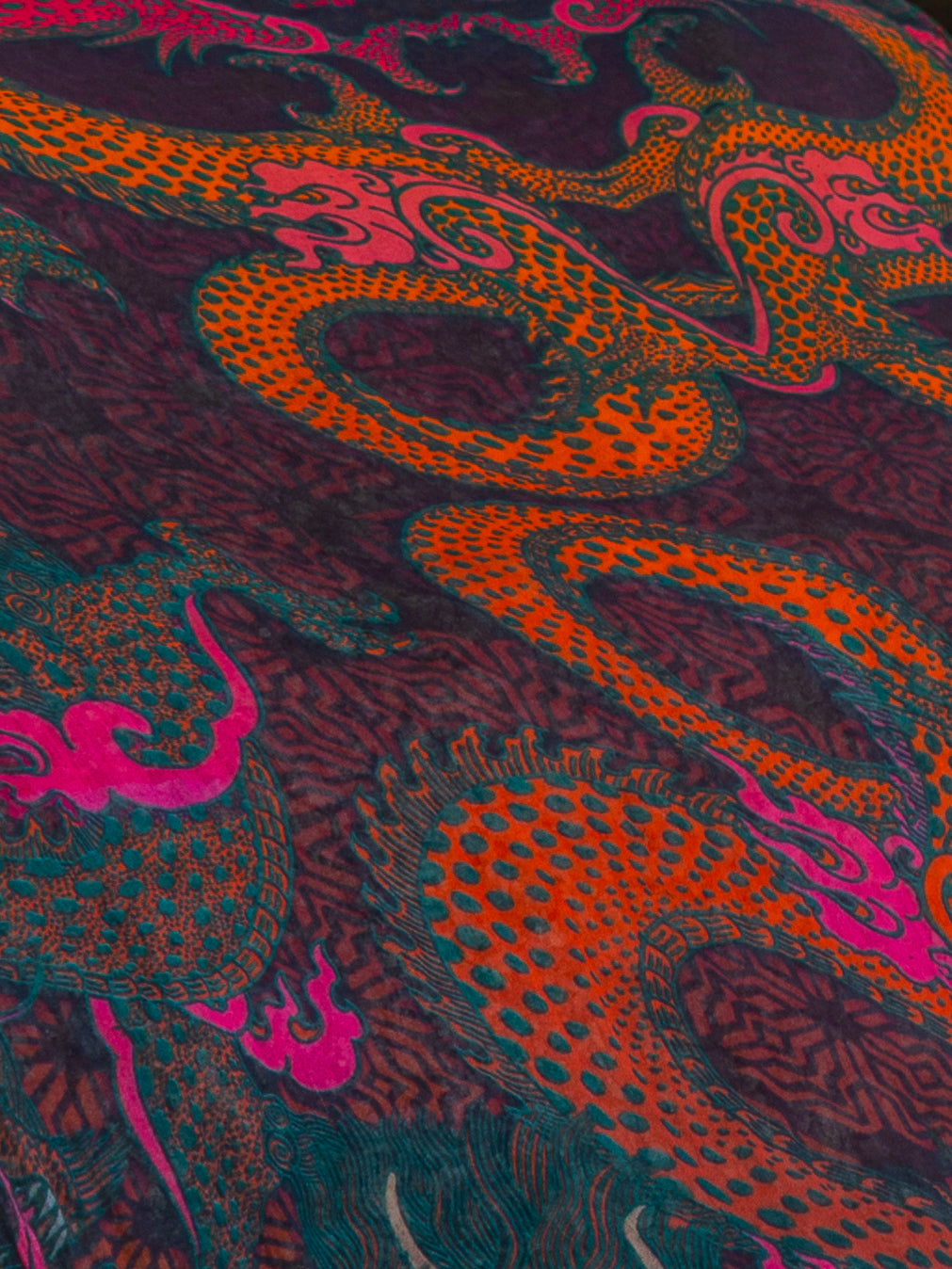 Scarf / Pareo Bamboo - FIRE DRAGONS