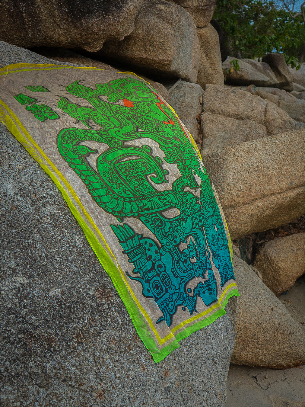 Scarf / Pareo Bamboo - JADEMAYANS SUNSET