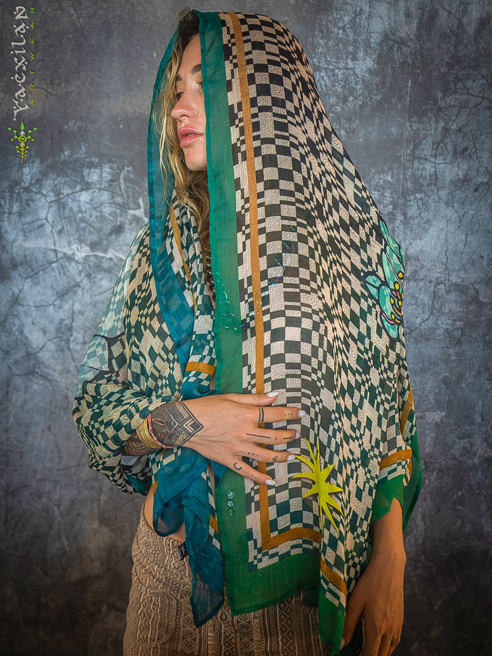 Scarf / Pareo Bamboo - PSYCOCHIC FLOWER