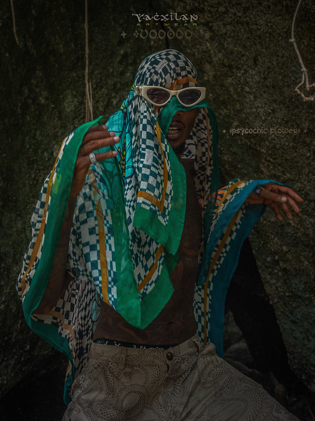 Scarf / Pareo Bamboo - PSYCHOCHIC FLOWER