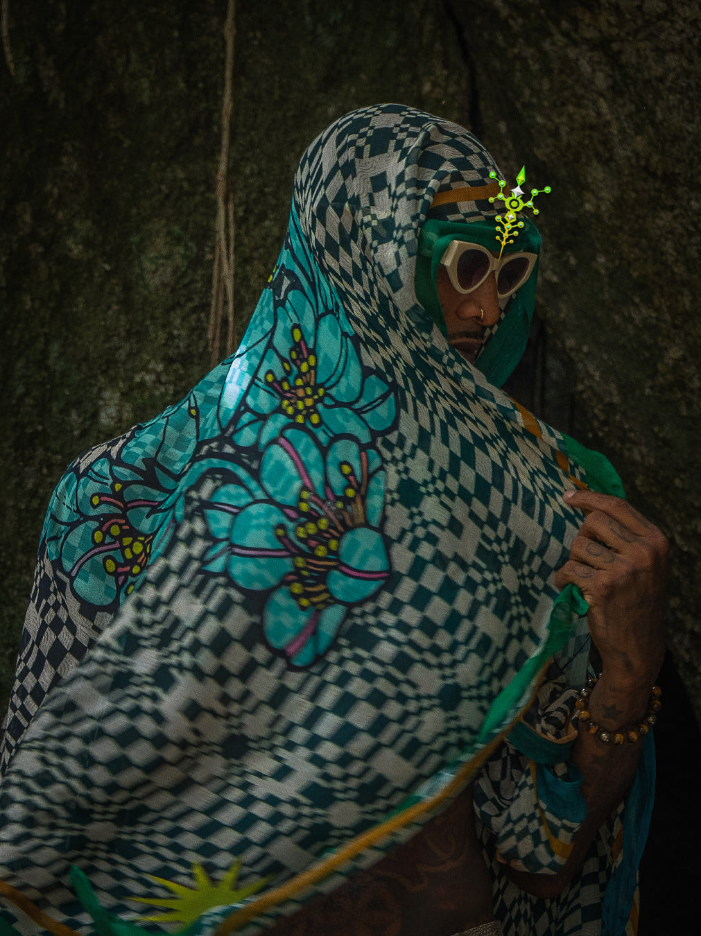 Scarf / Pareo Bamboo - PSYCHOCHIC FLOWER