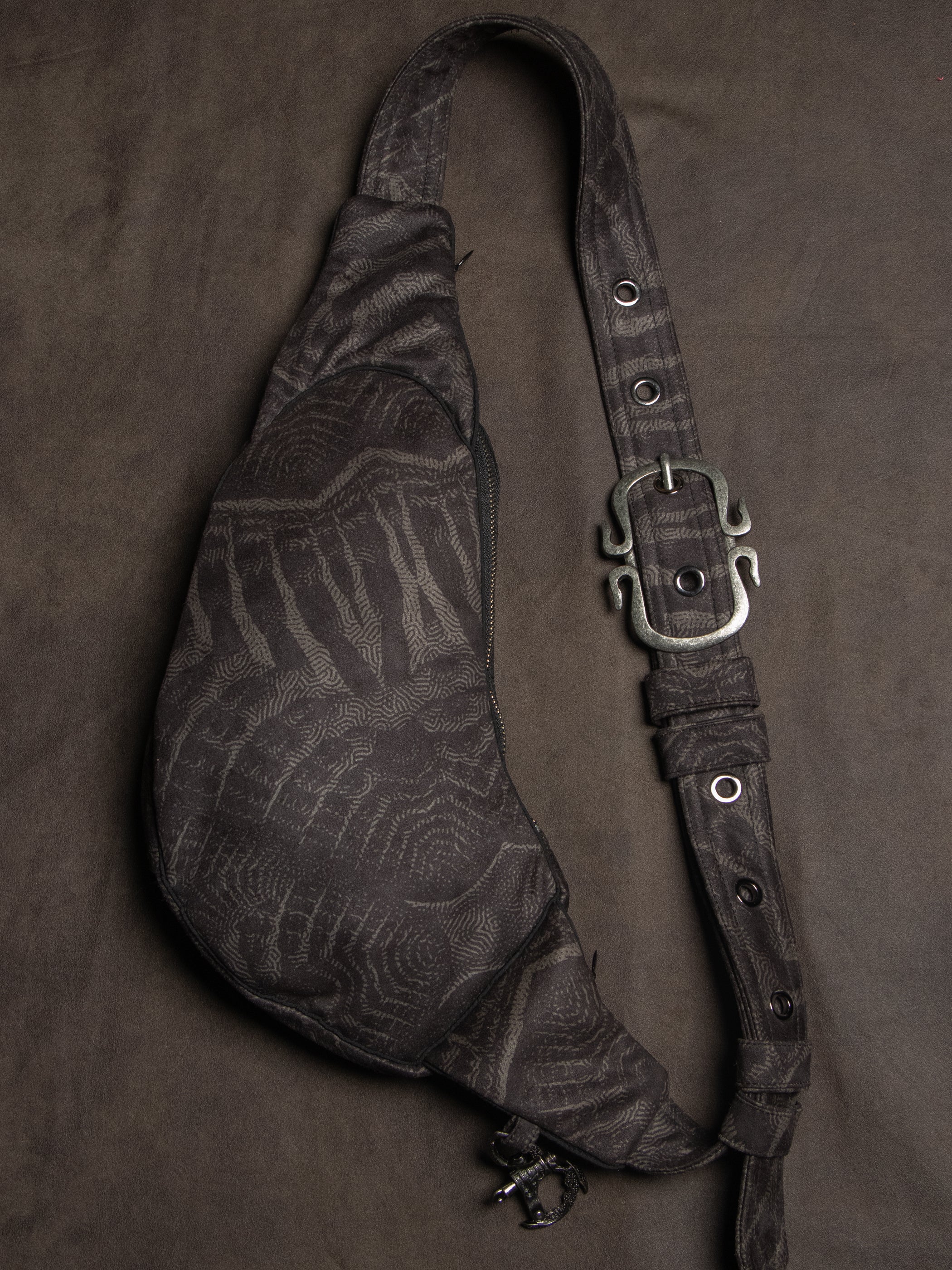 Botta Bag / Fake Leather Swede Pirate Buckle Hook - SANDOKAN LAVA