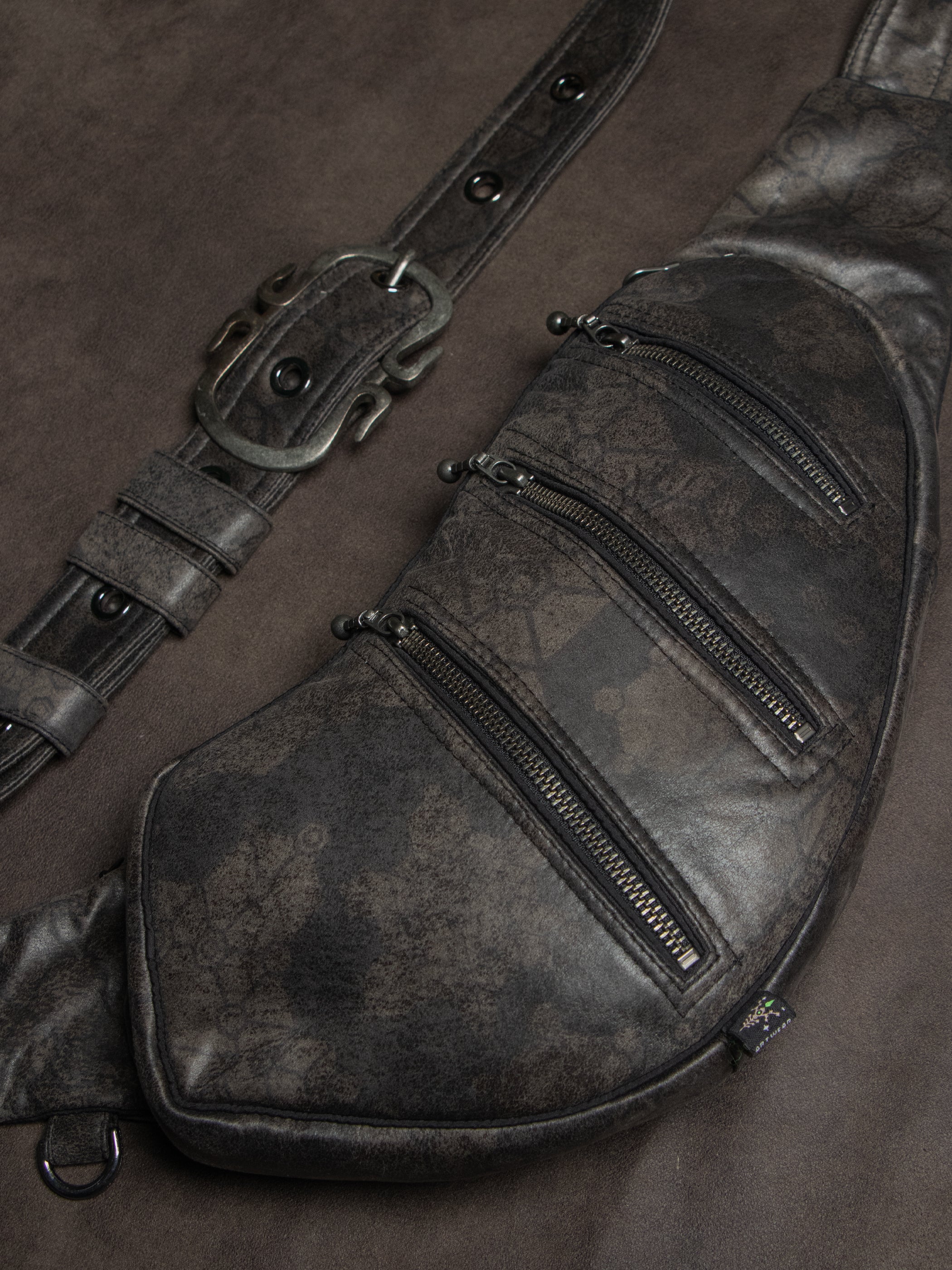 Botta Bag / Fake Leather Pirate Buckle - Grey SHAMANKA