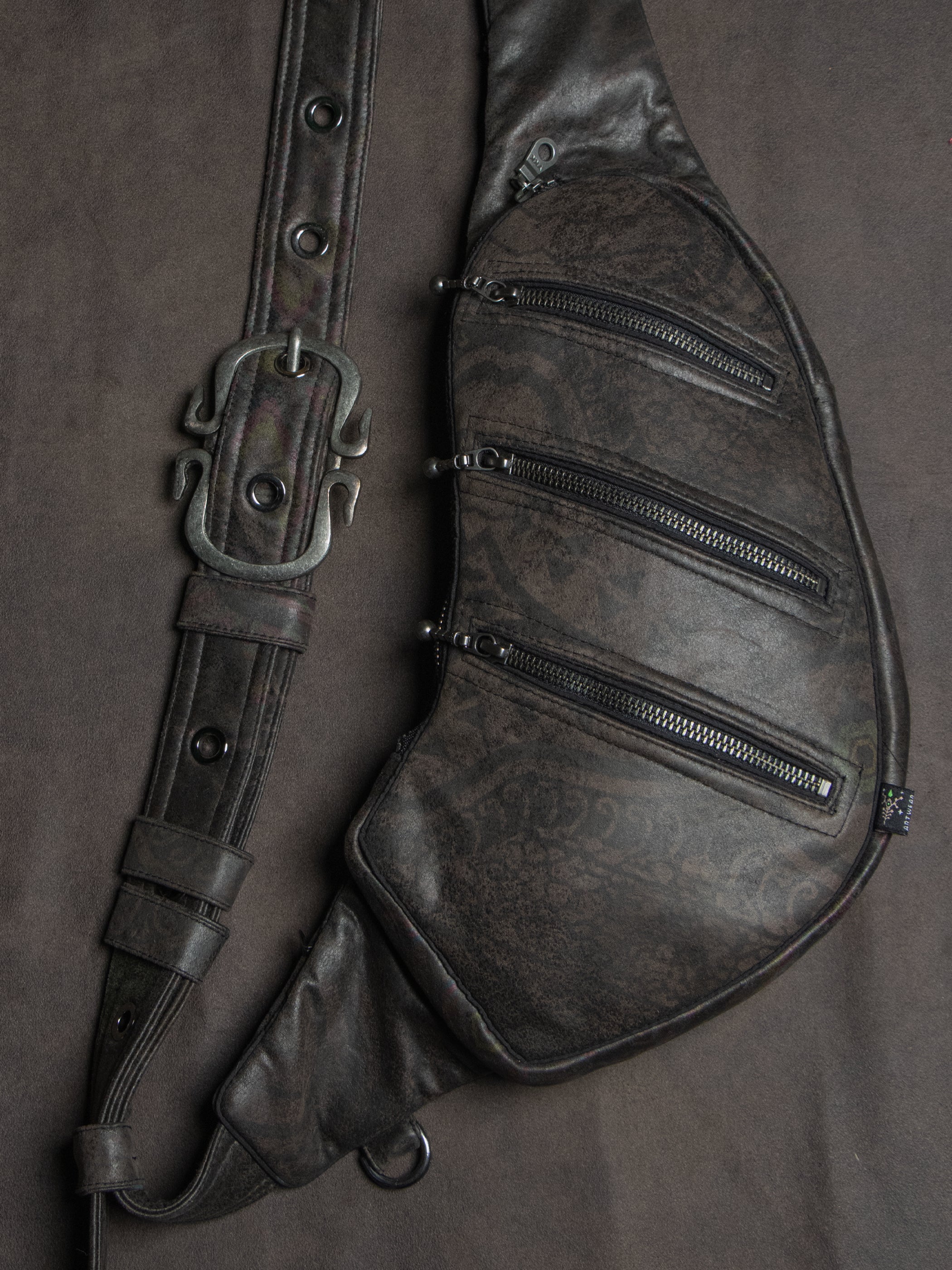 Botta Bag / Fake Leather Pirate Buckle - Grey PSYGALAK