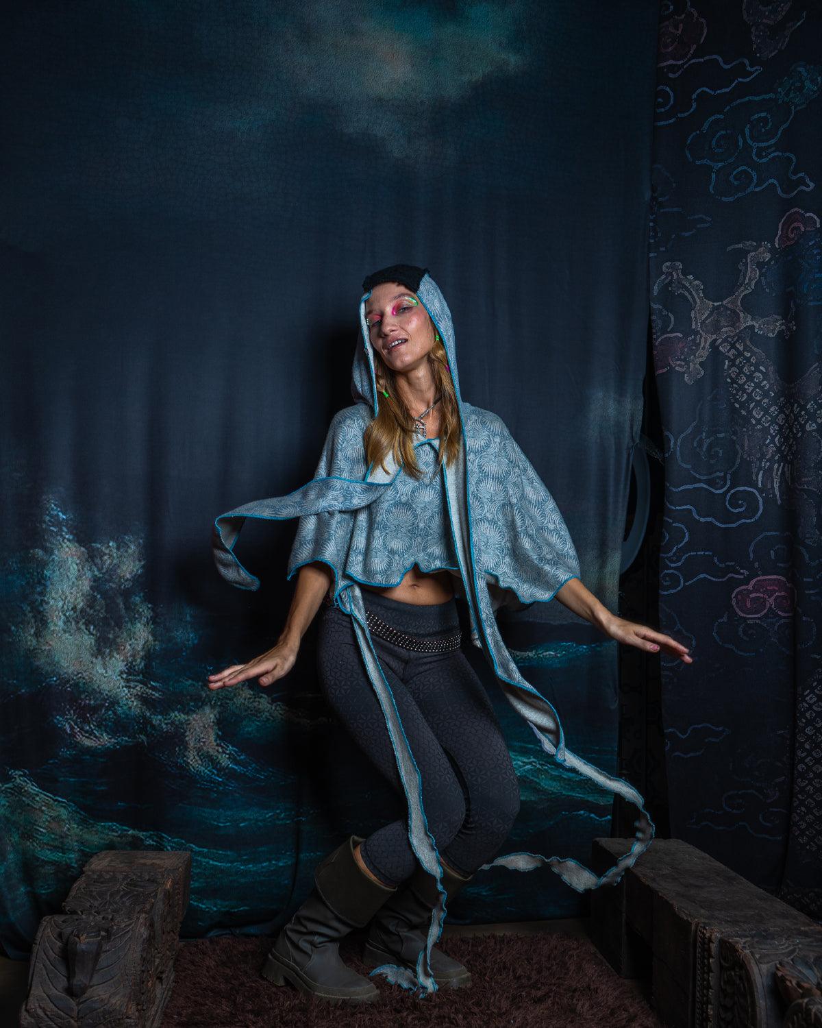 Shall / Soft Warm Knits - MANTA SKUNK SQWID - Yacxilan Artwear