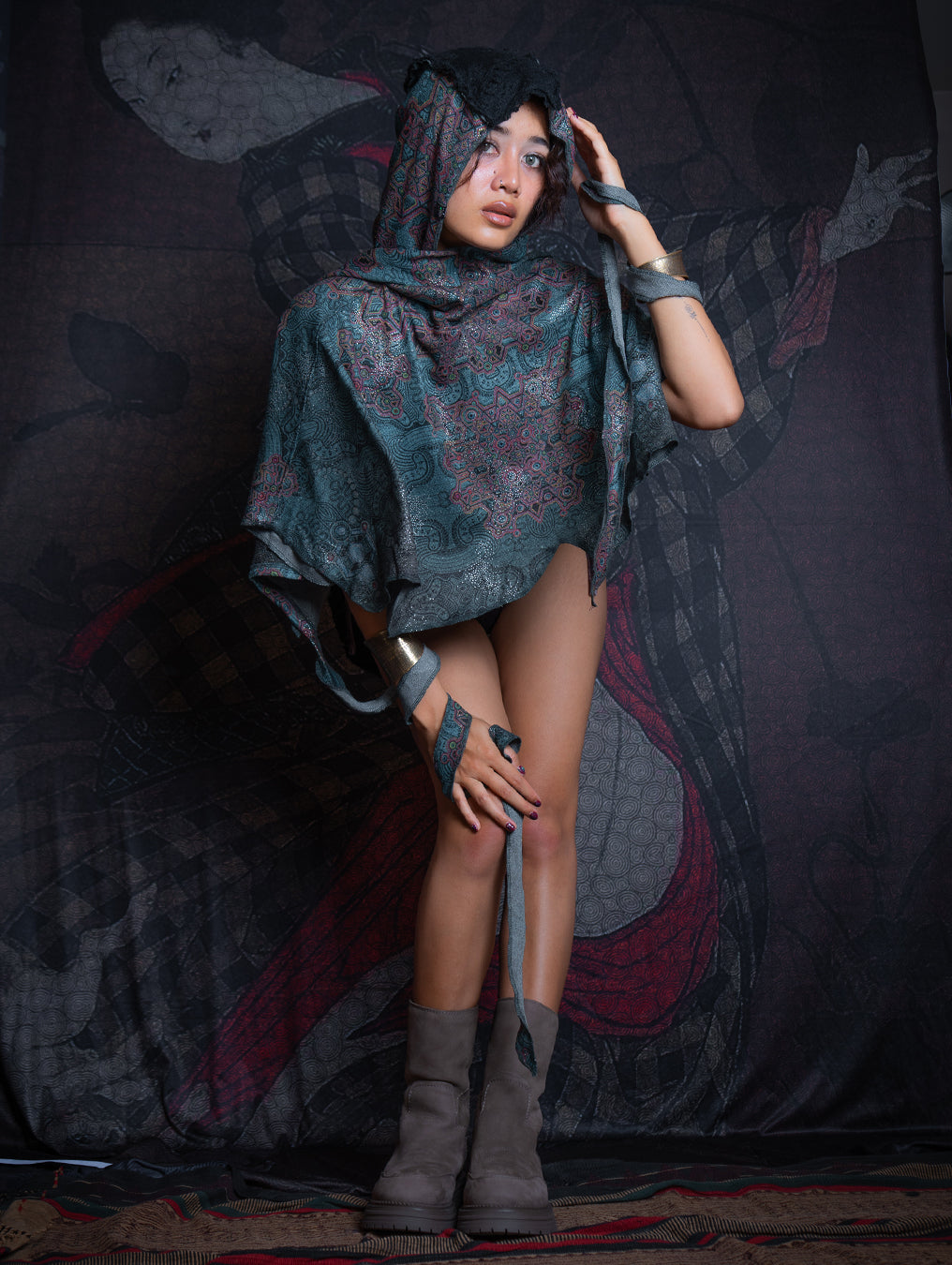 Shawl / Knits - Manta Skunk Sqwid - ATLANTIS Silverdots