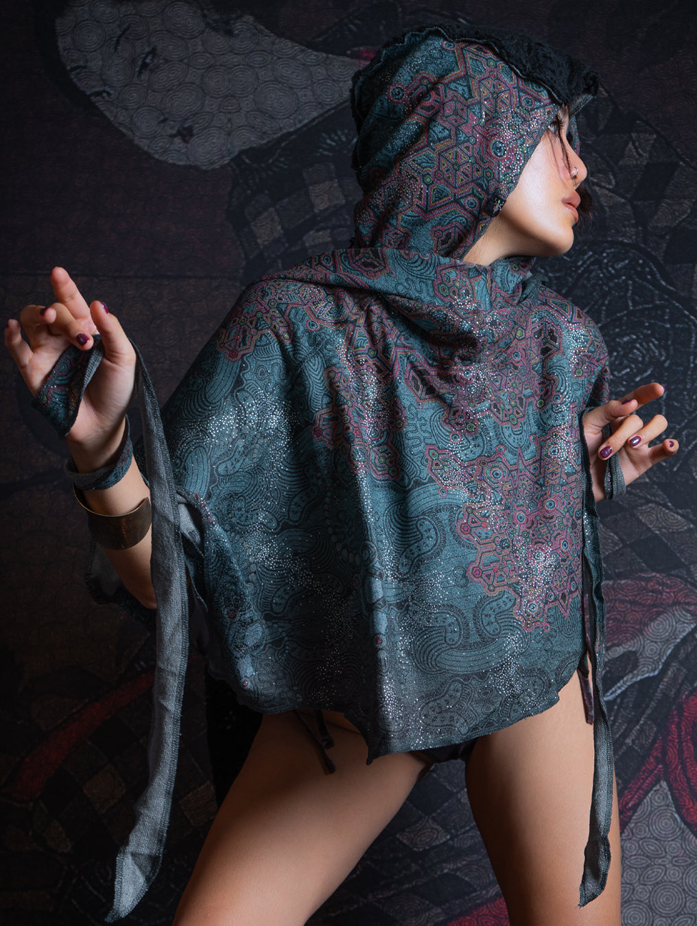 Shawl / Knits - Manta Skunk Sqwid - ATLANTIS Silverdots