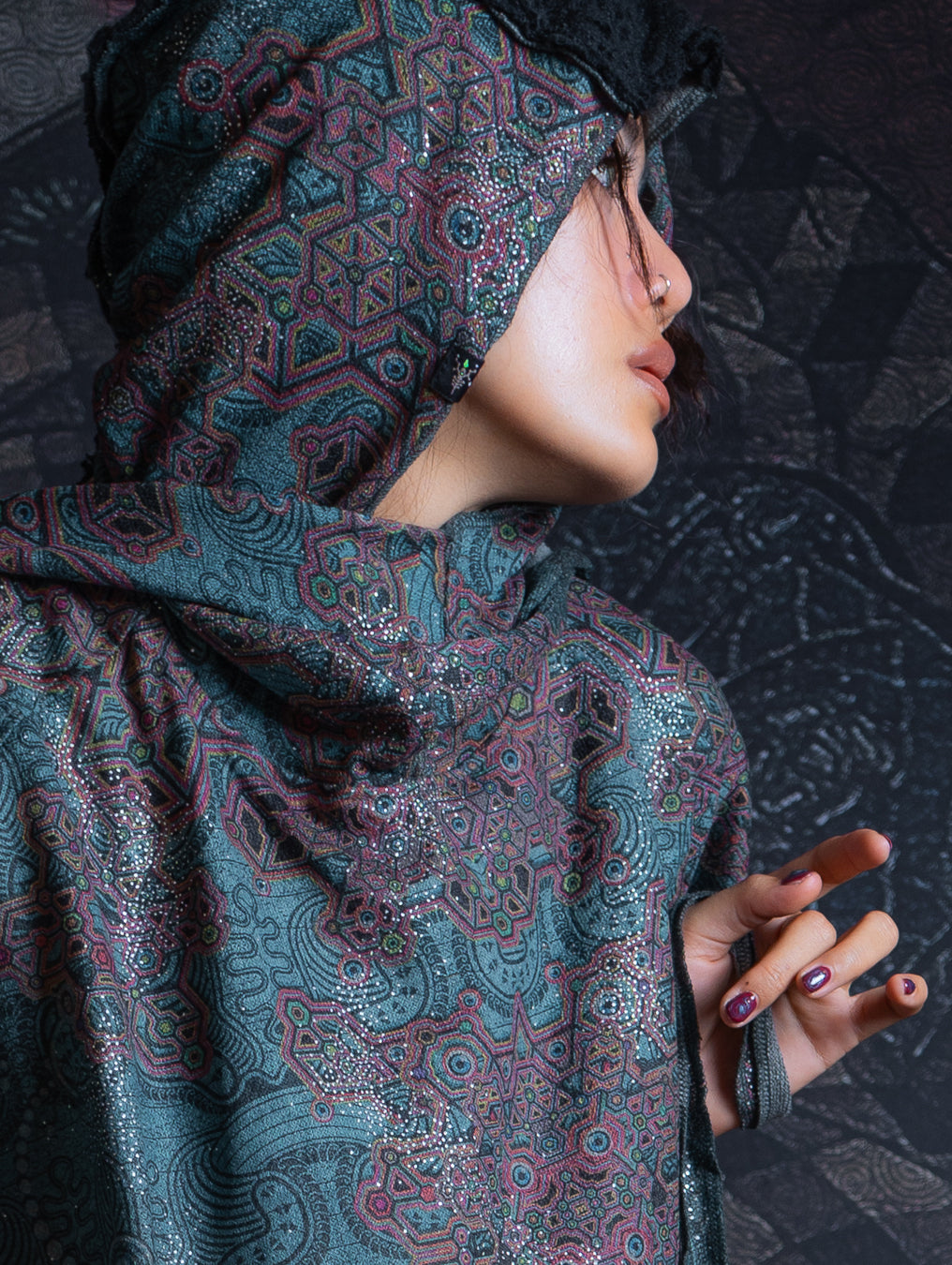 Shawl / Knits - Manta Skunk Sqwid - ATLANTIS Silverdots