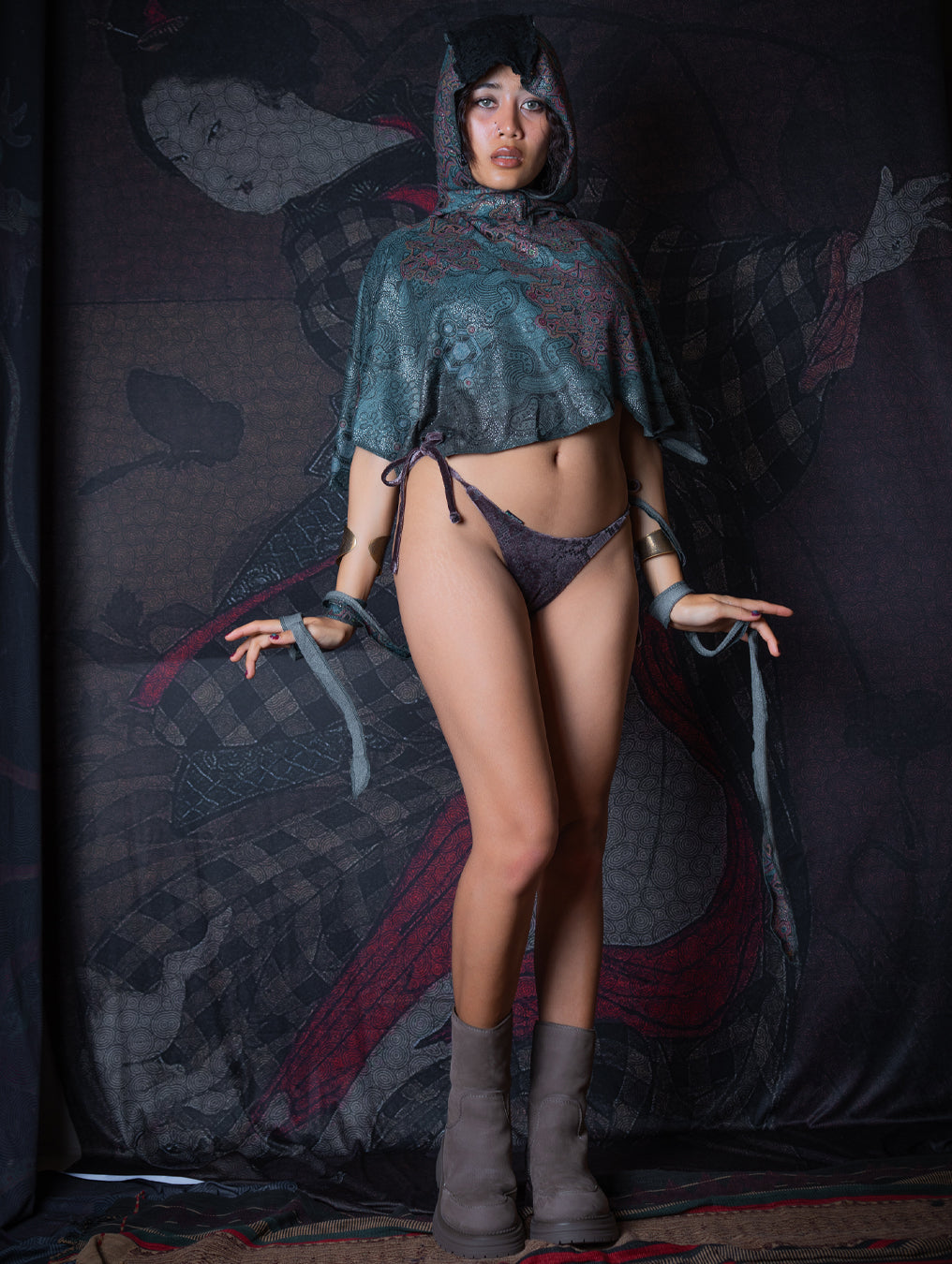 Shawl / Knits - Manta Skunk Sqwid - ATLANTIS Silverdots