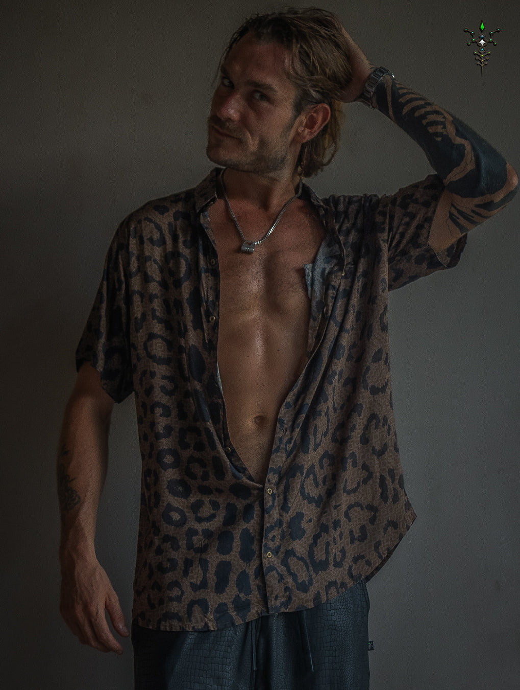 Shirt Men Half Sleeves / Bamboo - LEOPARDUS