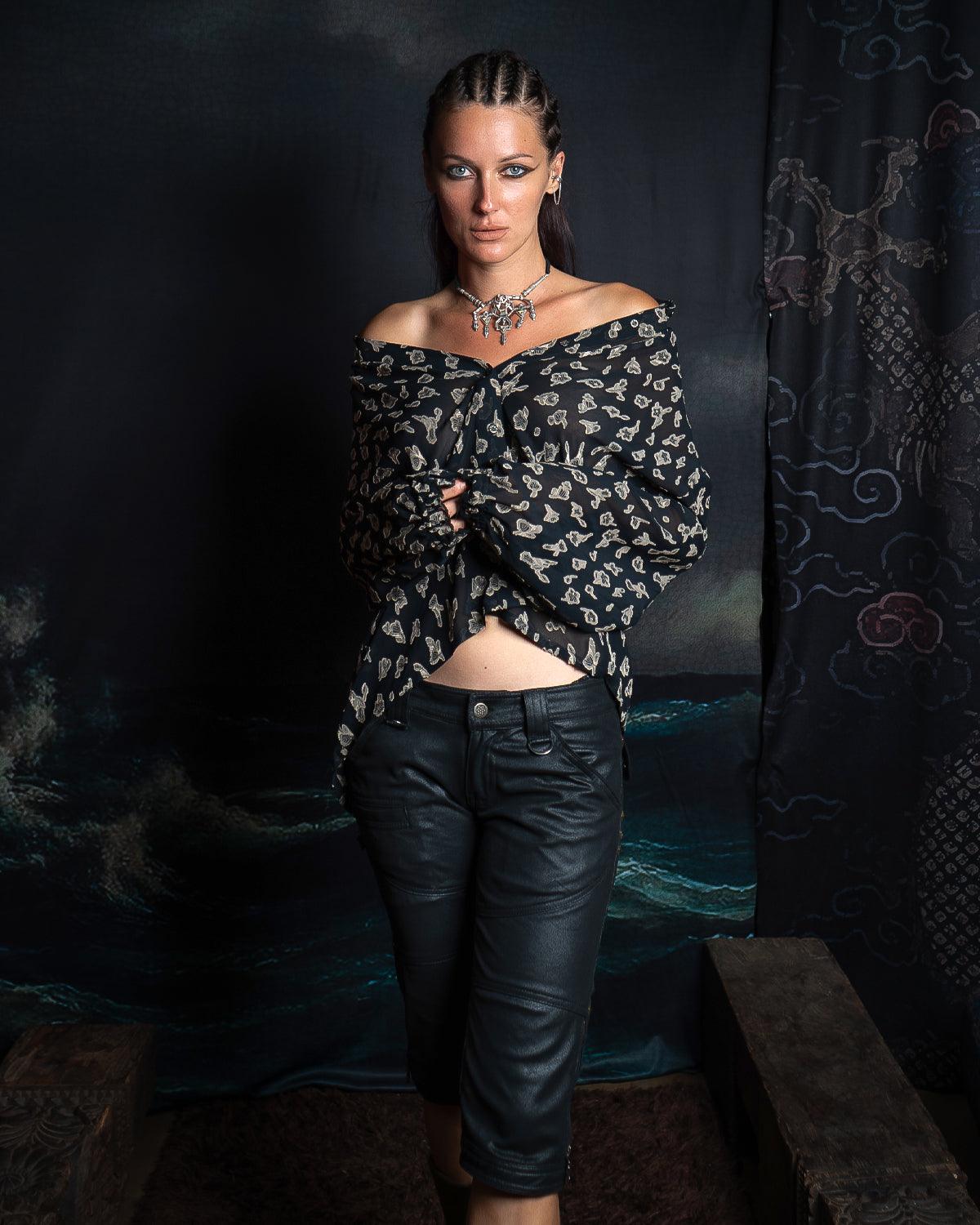 Shirt Woman Long Sleeves Frufru / Japanese Uragiri - BLACK FLOWER - Yacxilan Artwear