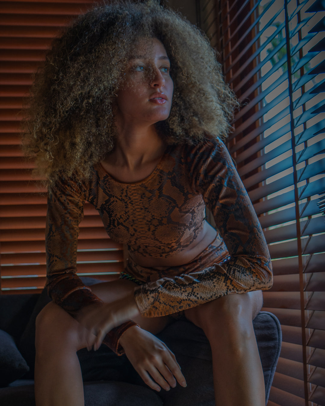 Crop Top Longsleeves / Velvet Foil Kobra - OXIDE