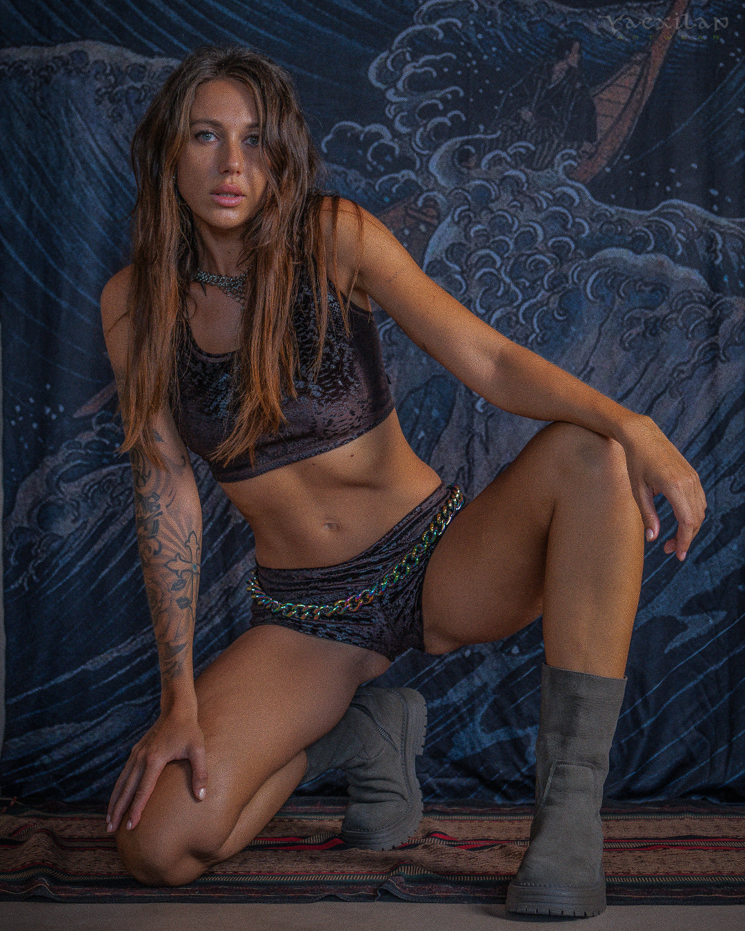 Crop Top Simple / Velvet Kobra - SOIL