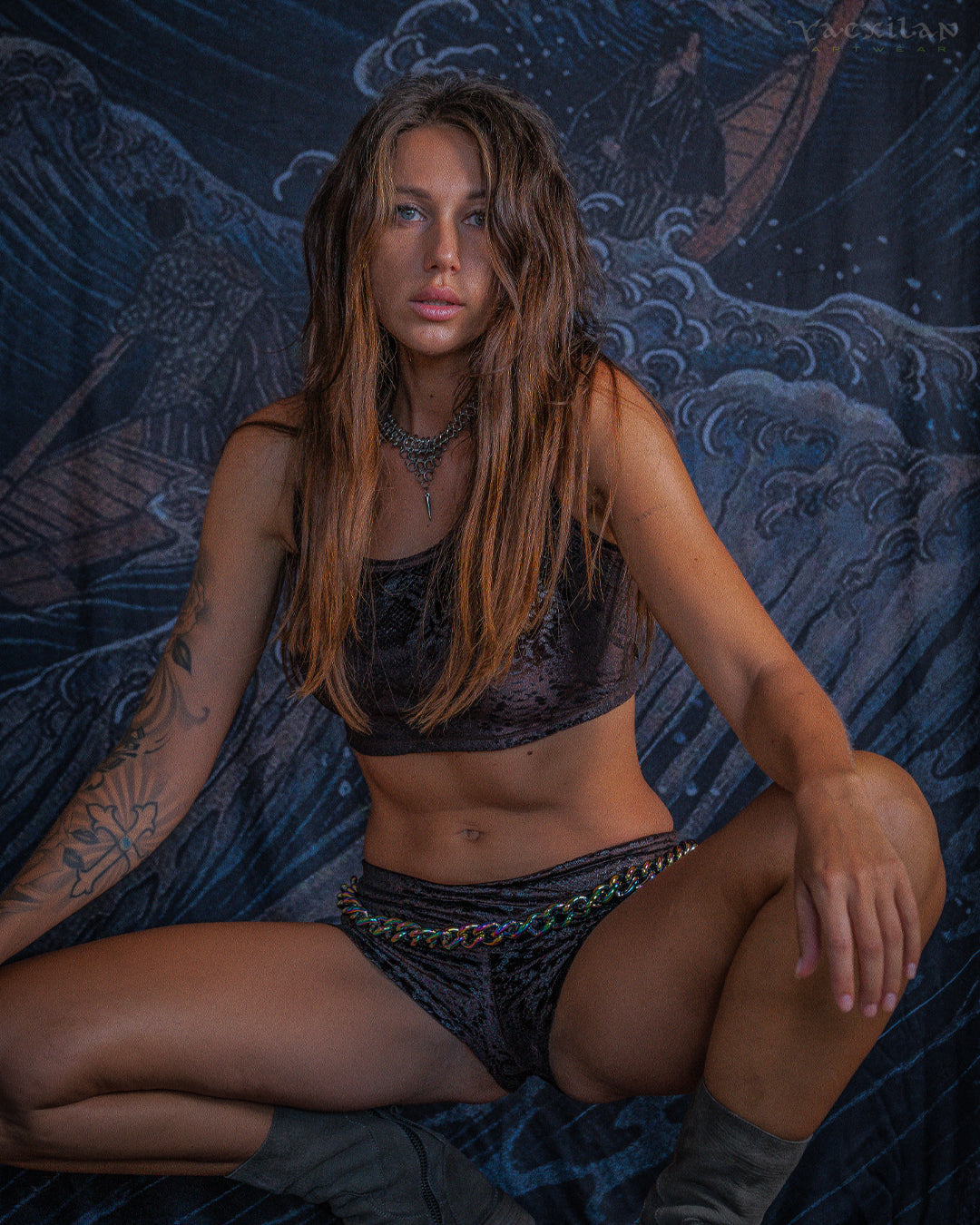Crop Top Simple / Velvet Kobra - SOIL
