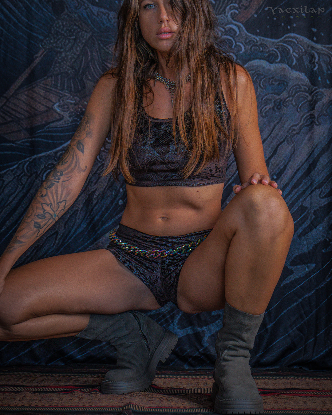 Crop Top Simple / Velvet Kobra - SOIL