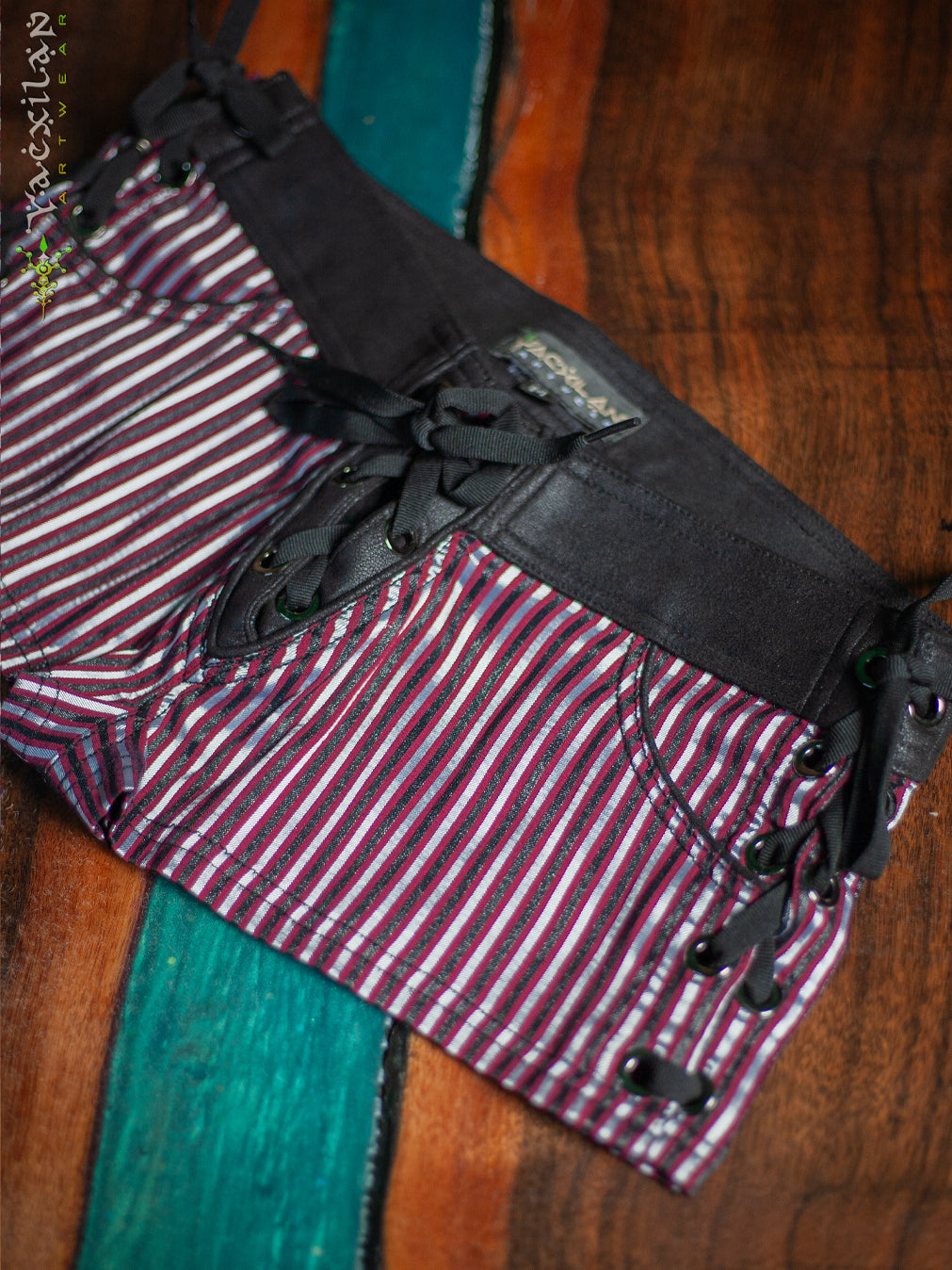 Shorties Burner / Bohemian Funk Stretchy Satin - BLAK RED