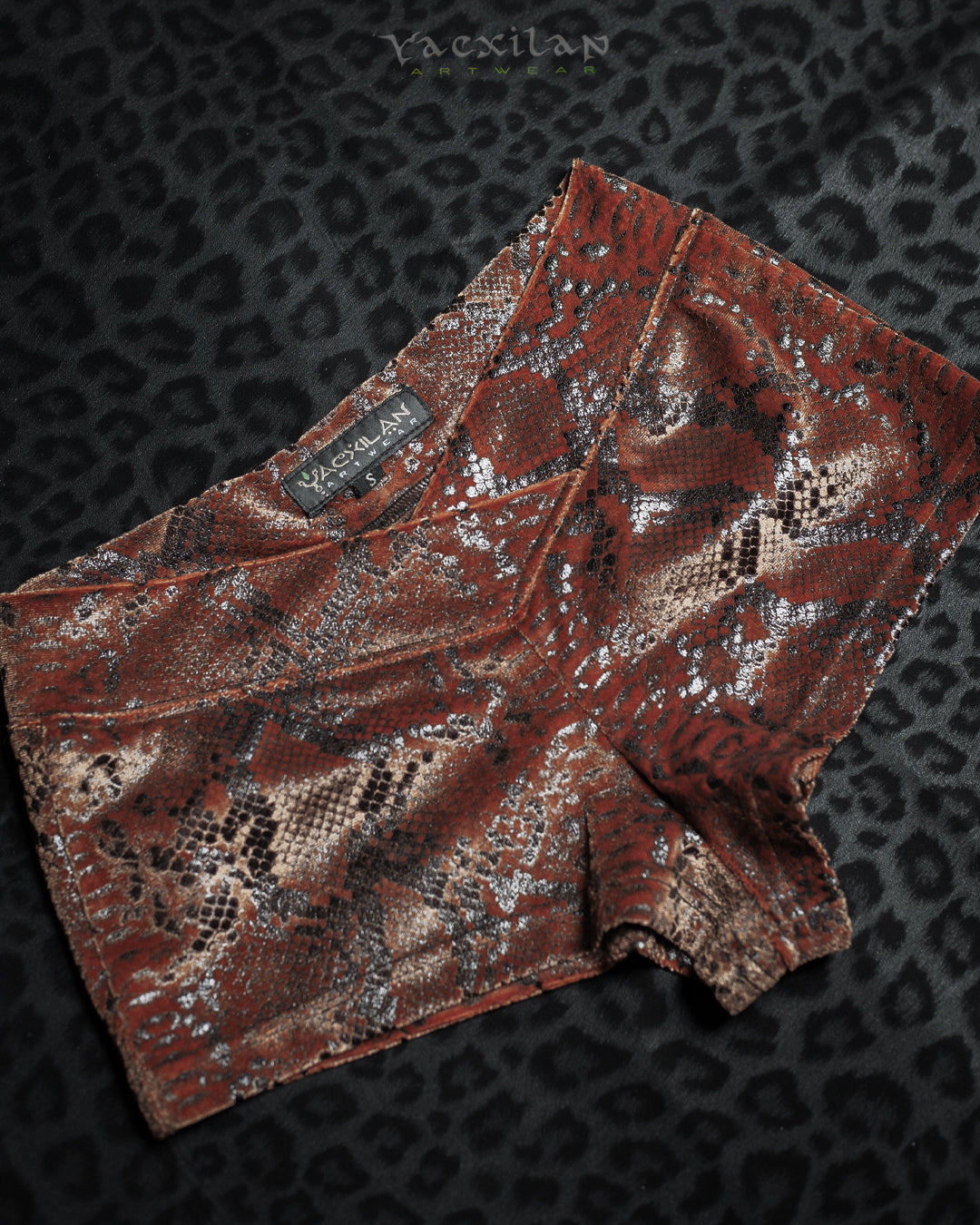 Shorties Fitted / Velvet Kobra - OXIDE