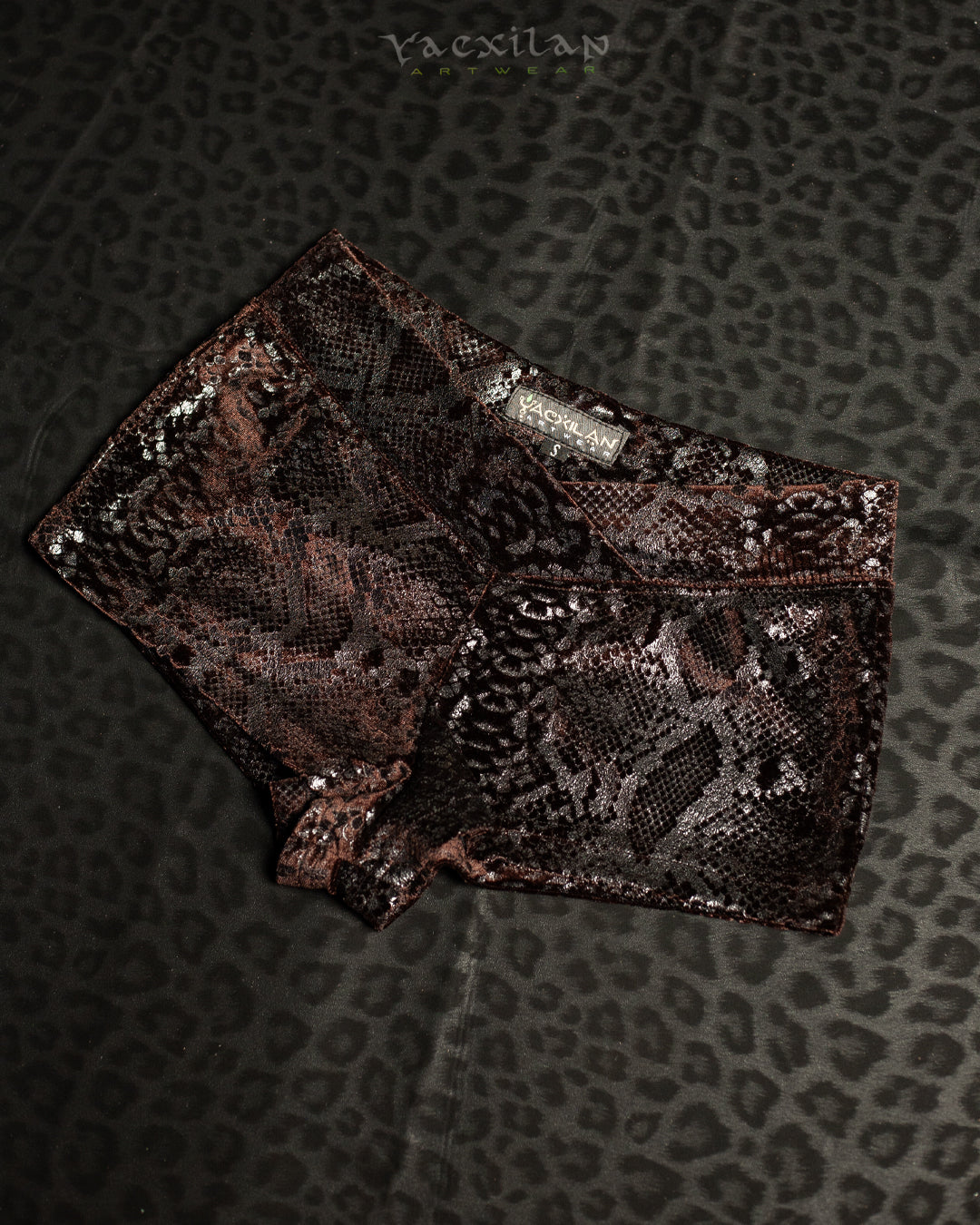 Shorties Fitted / Velvet Kobra - SOIL