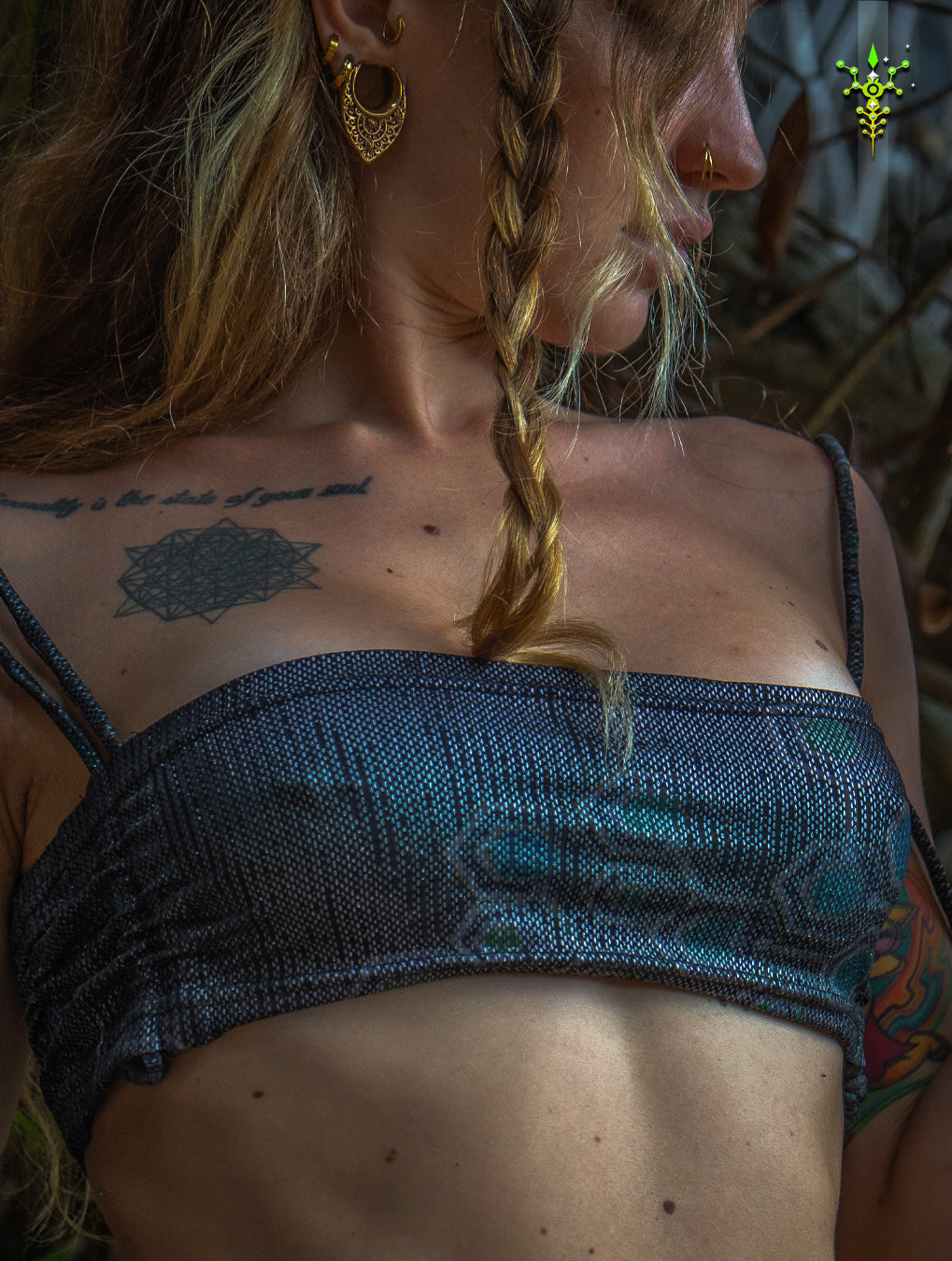 Crop Top Simple / Holographic Dots Flatrib - MYCELIUM