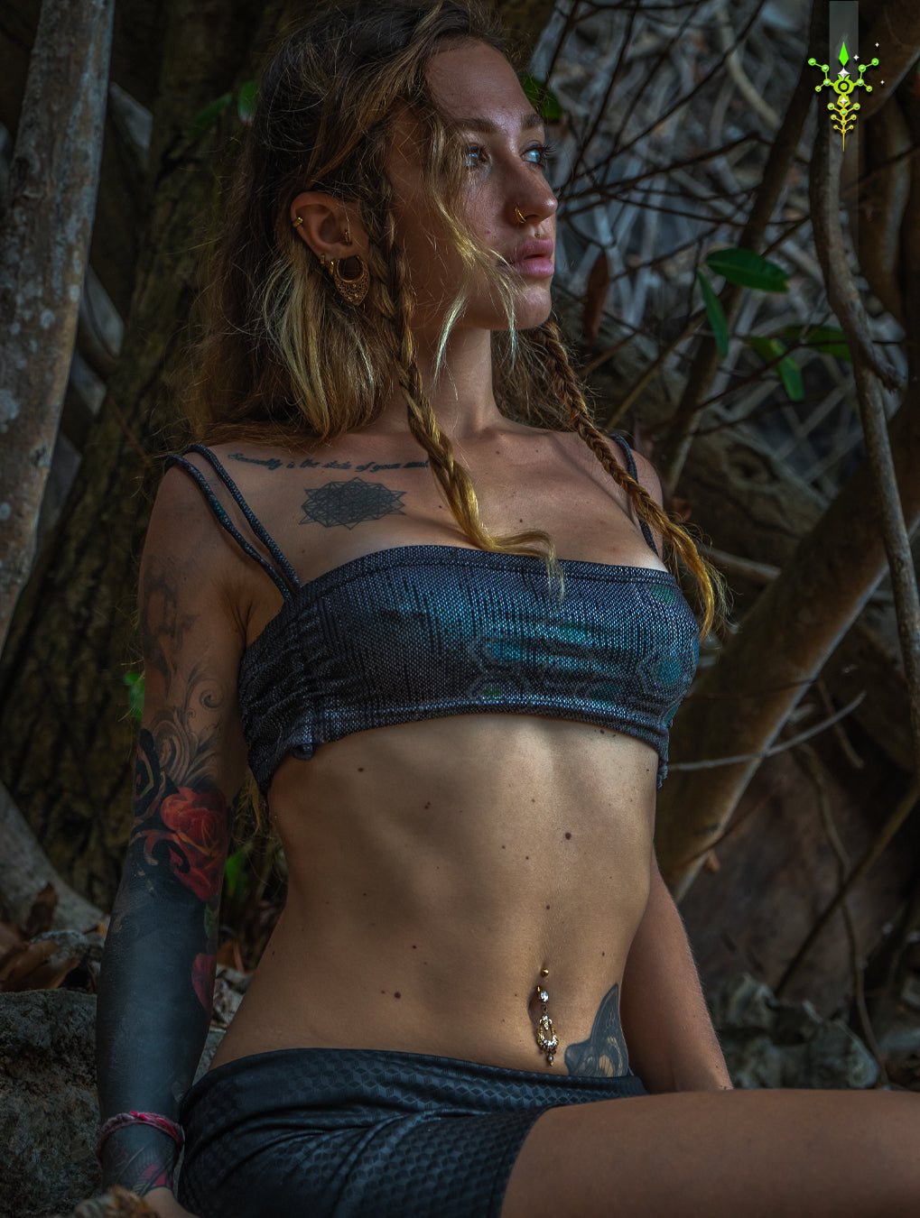 Crop Top Simple / Holographic Dots Flatrib - MYCELIUM