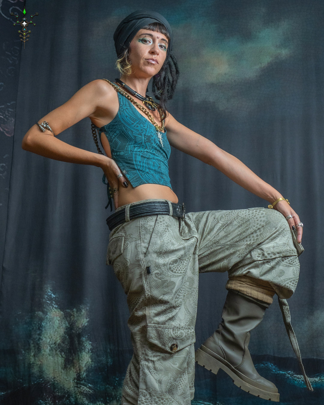 Woman Crop Top Open Back / Bamboo Jersey Veg Dye Veg Print - Greendigo POPPYFIELDS