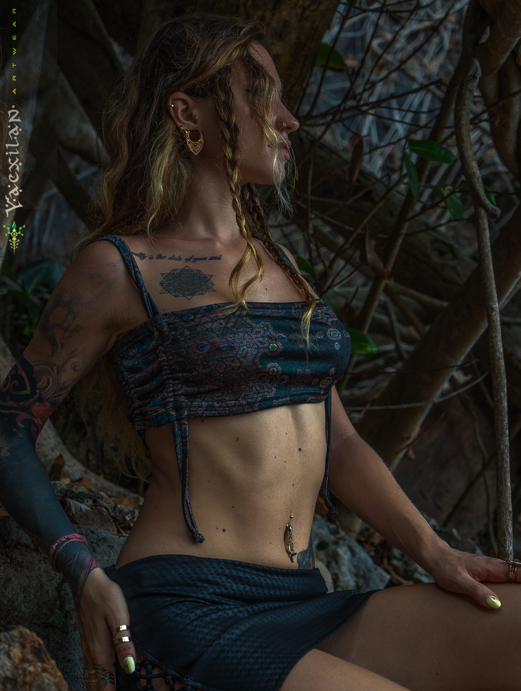 Crop Top Simple Band / Silver Knits - ATLANTHEON