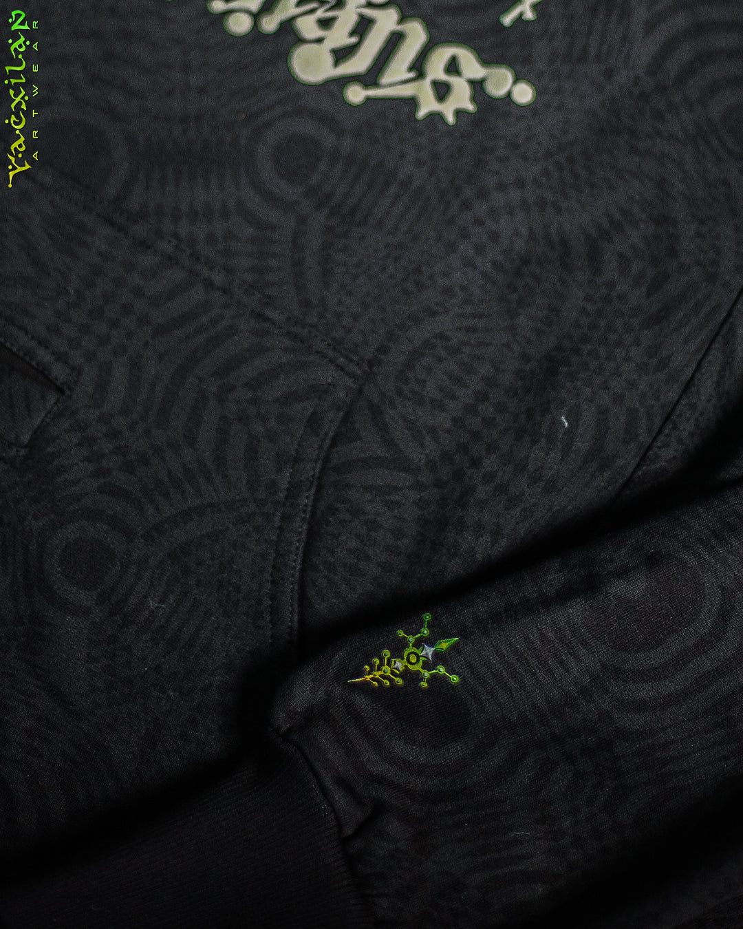 Hoodie Pullover / Cotton Fleece - WIERD NOISES WHITE SHAMANS