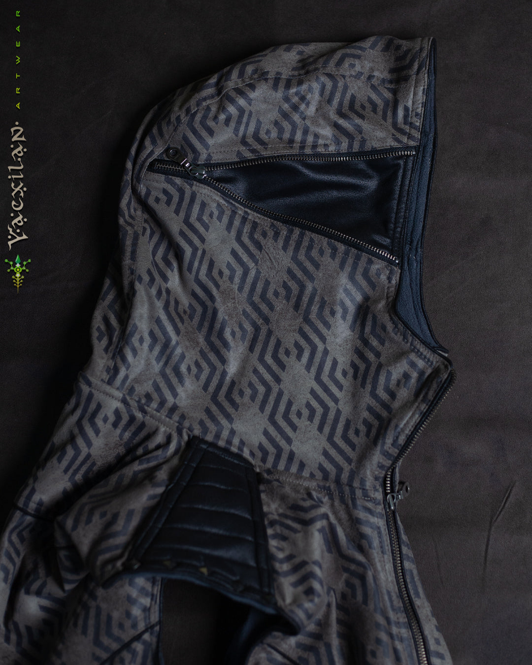 Sleeveless Hooded Jacket Men / Fake Leather Rider - Grey TROPELOPE