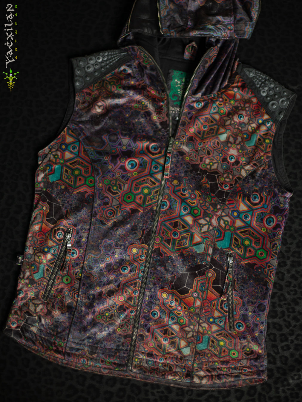 Sleeveless Jacket Men / Velvet Fawn - ASTROCORAL