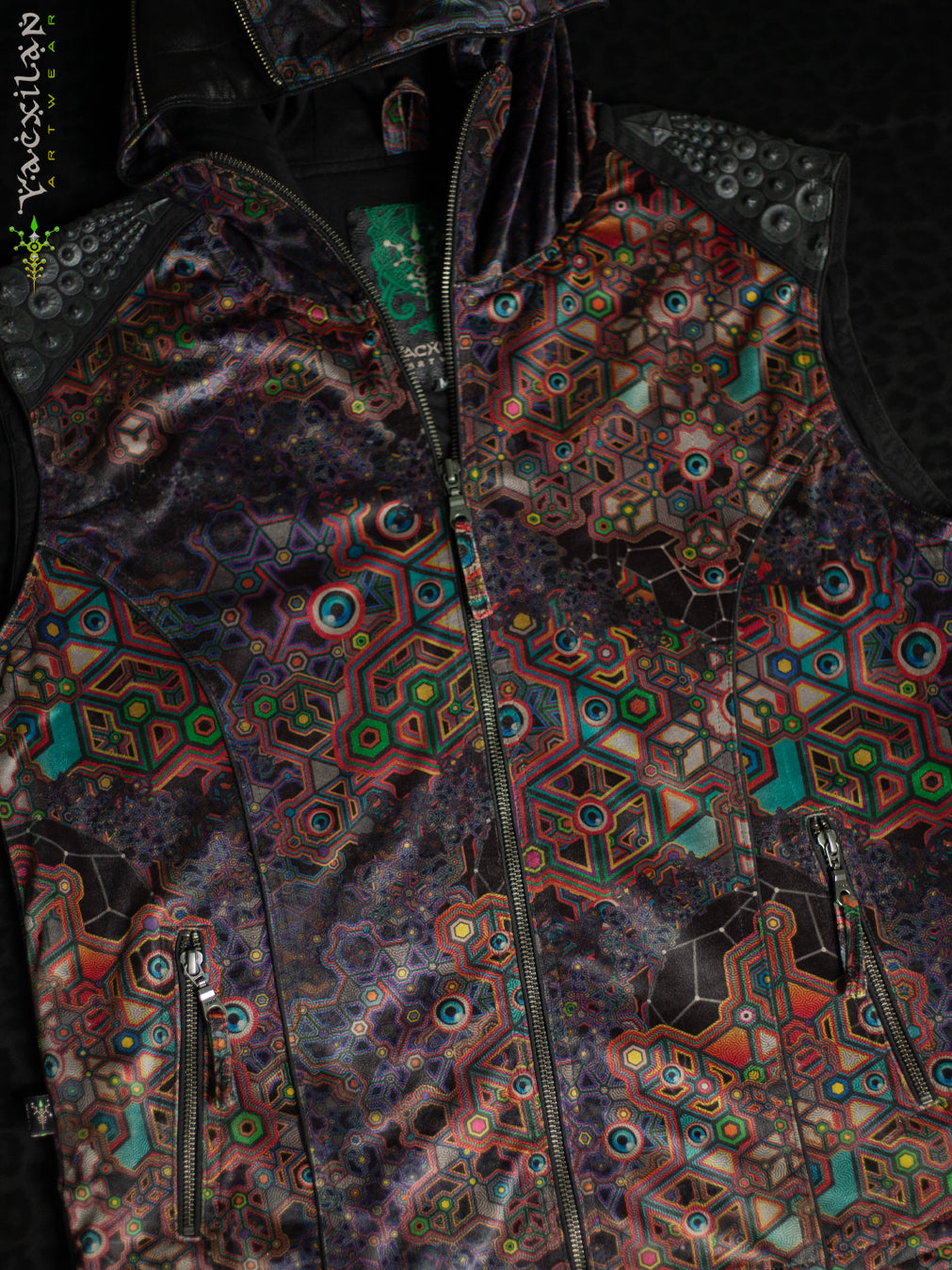 Sleeveless Jacket Men / Velvet Fawn - ASTROCORAL